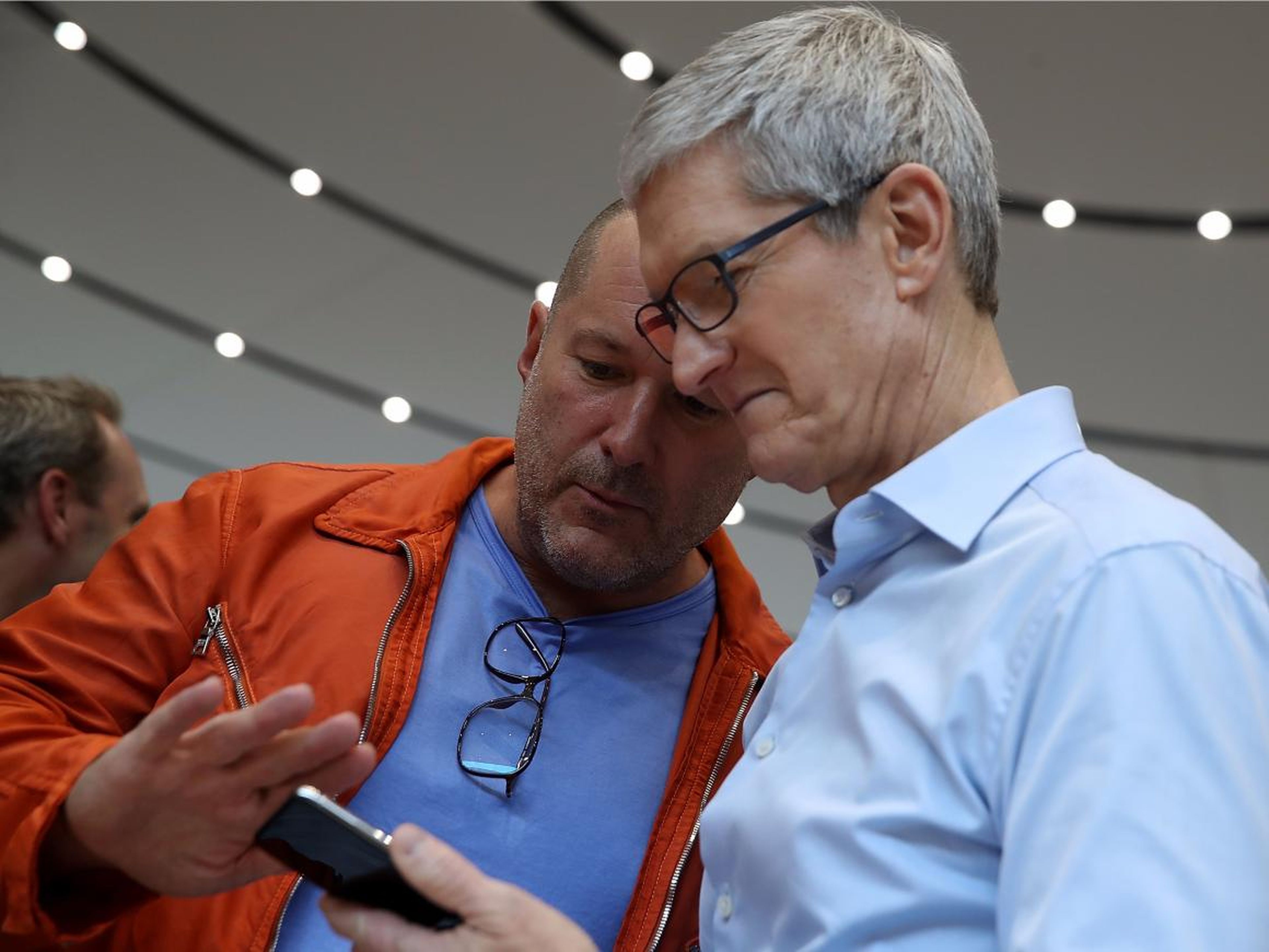 Johnny Ive and Tim Cook