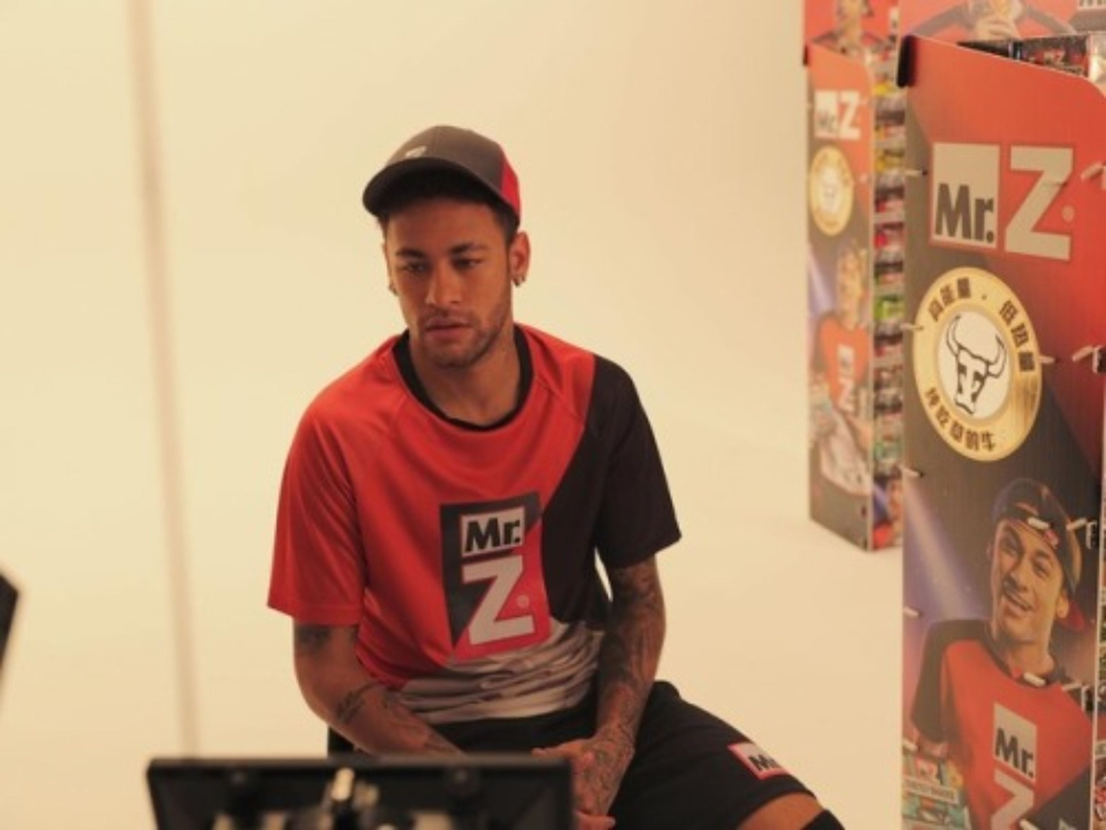 Neymar durante una campaña de Mr. Z en China