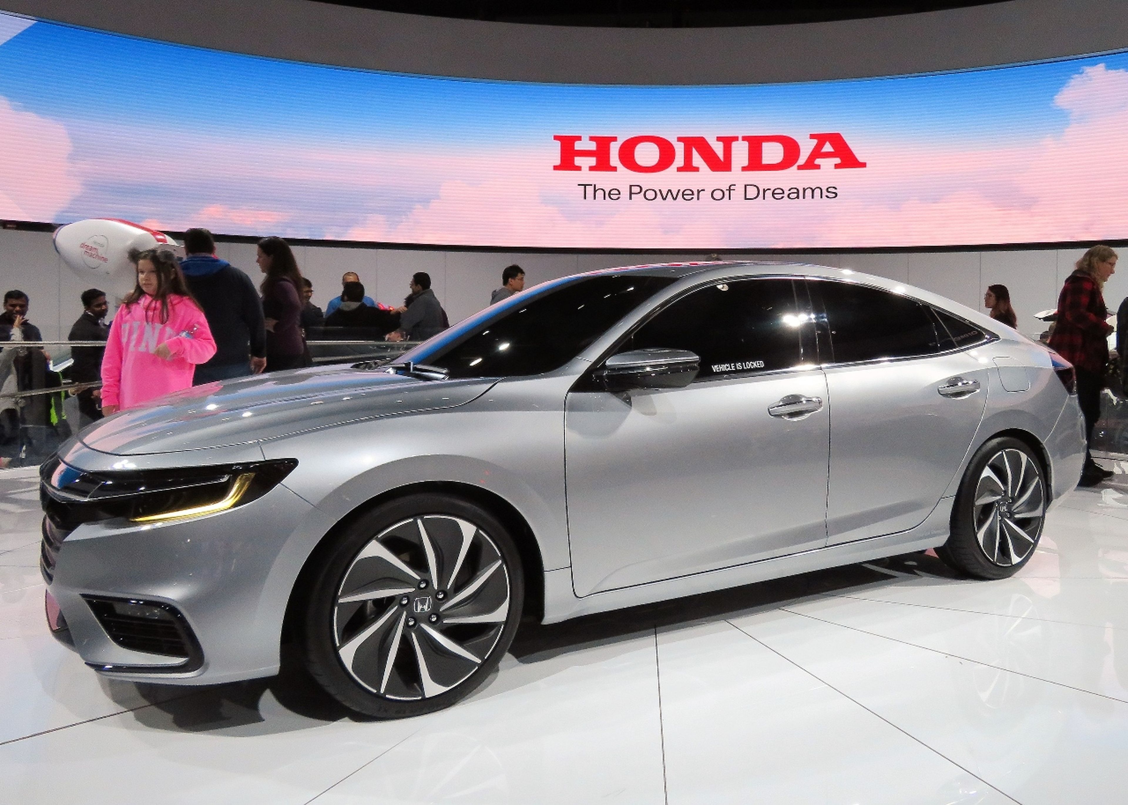 Una presentación de un modelo de Honda Insight
