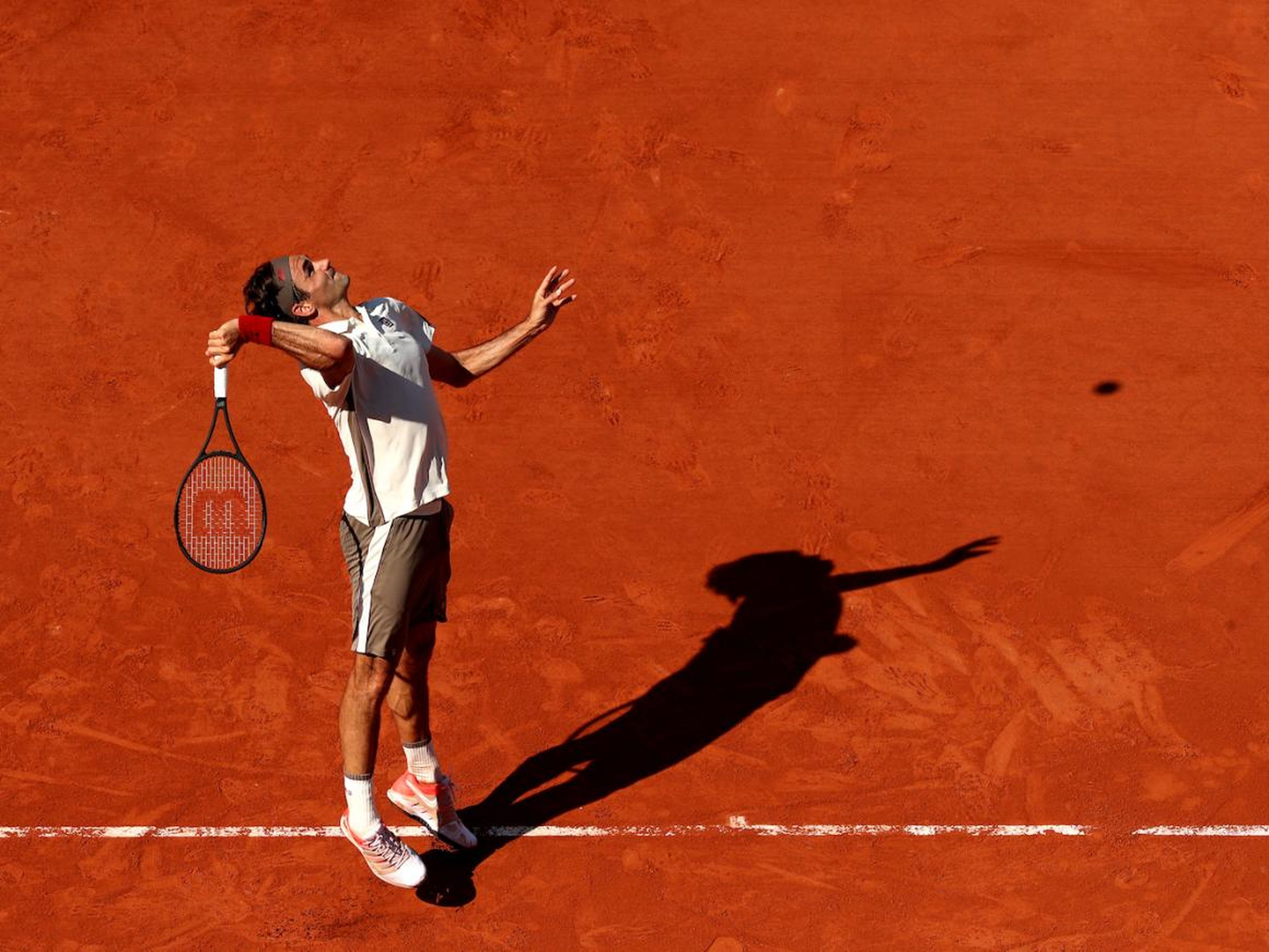 The shadows are dramatic at the 2019 French Open.