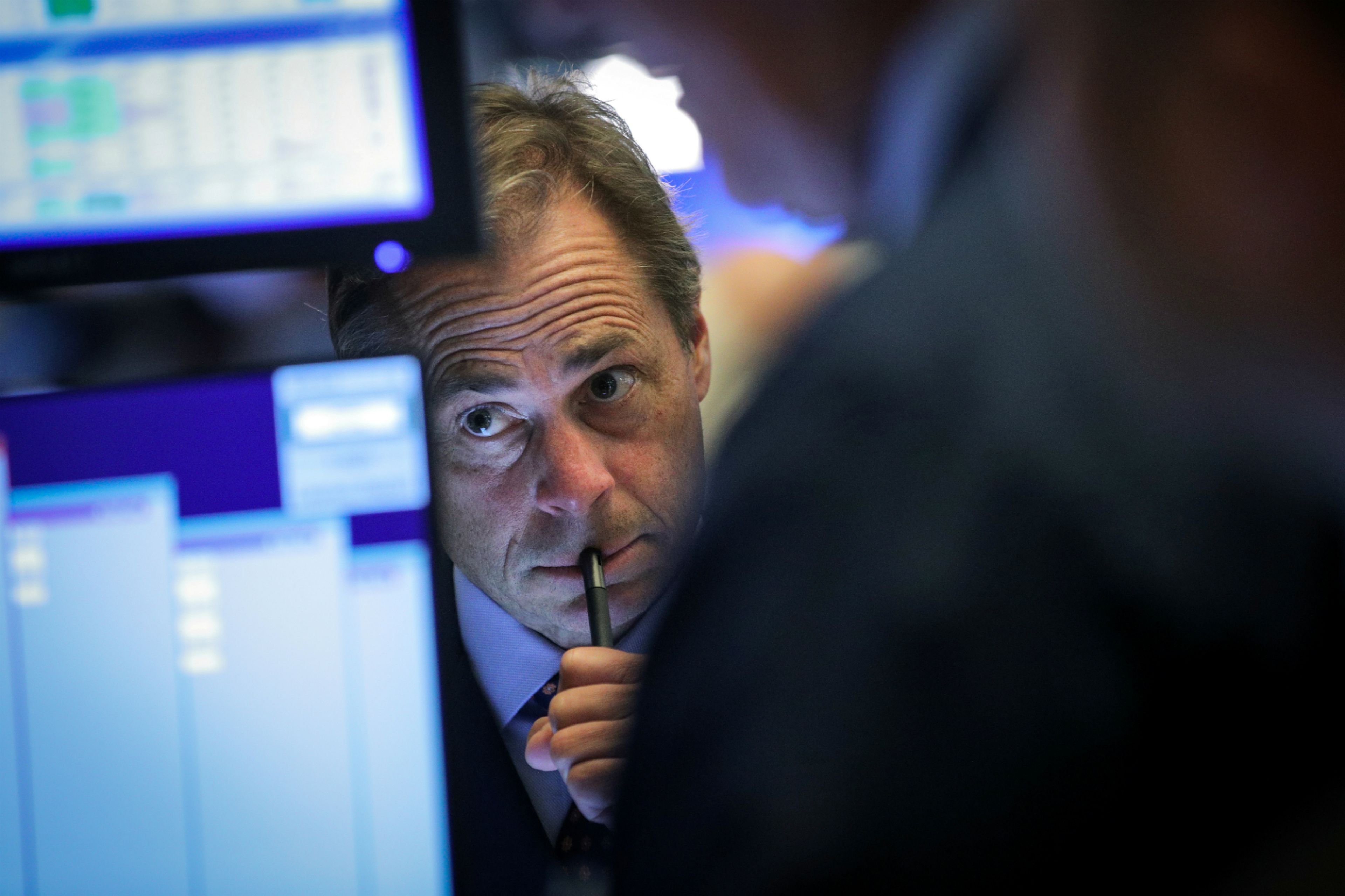 Trader concentrado en Wall Street