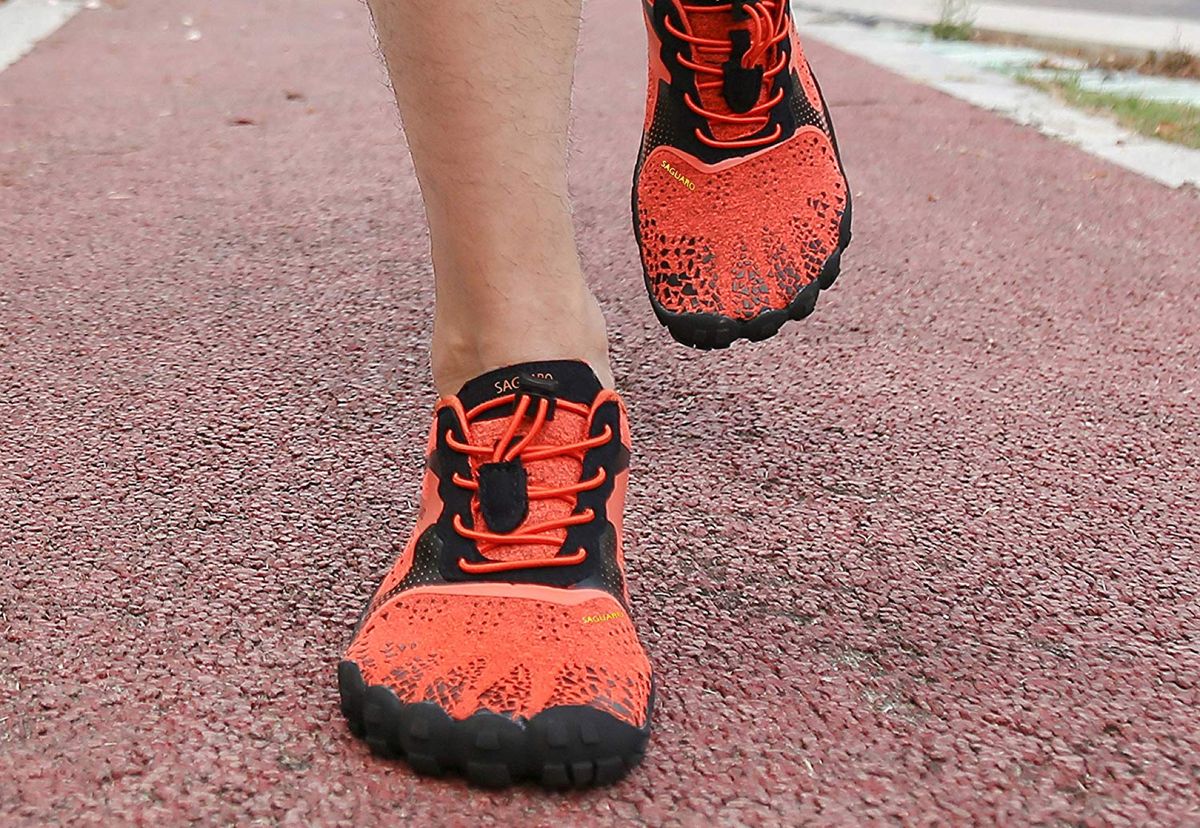 Correr zapatillas minimalistas o descalzo, lo mejor según ciencia