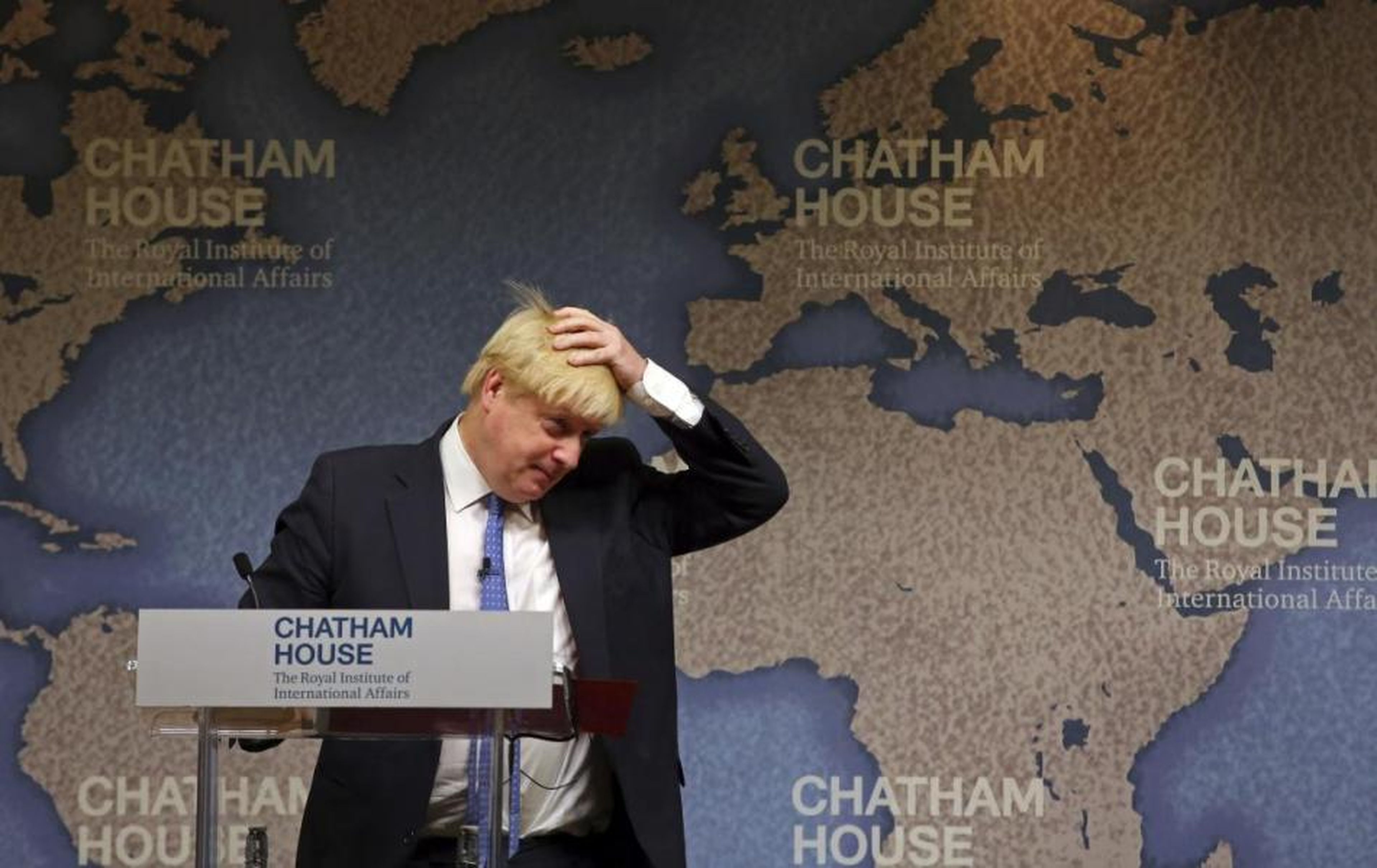 Como secretario de asuntos exteriores, Boris trabajó para convencer al resto del mundo que el Brexit no significaría que Reino Unido se alejaría del resto del mundo.