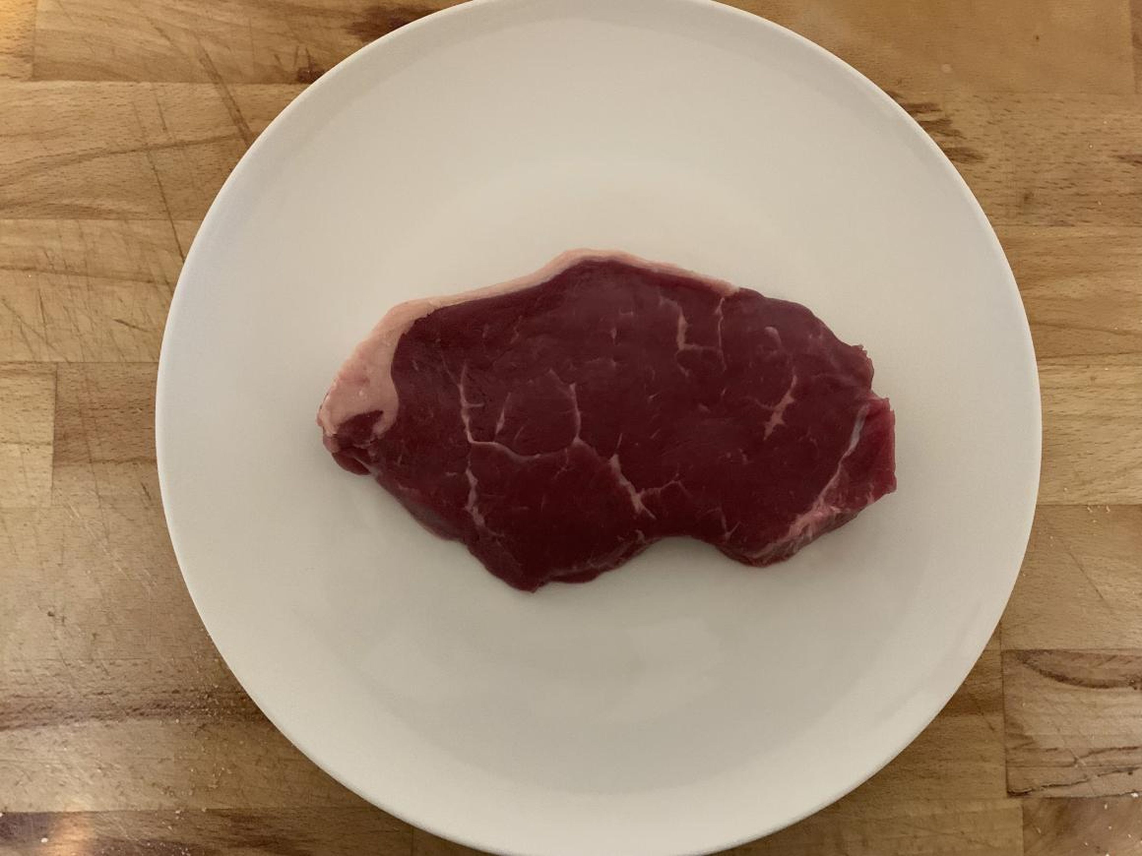 The instructions said to leave the steak out at room temperature for 1-2 hours to prevent it drying out, but she was starving after the gym. "Impatience is part of my nature so I gave it about 30 minutes," she said.