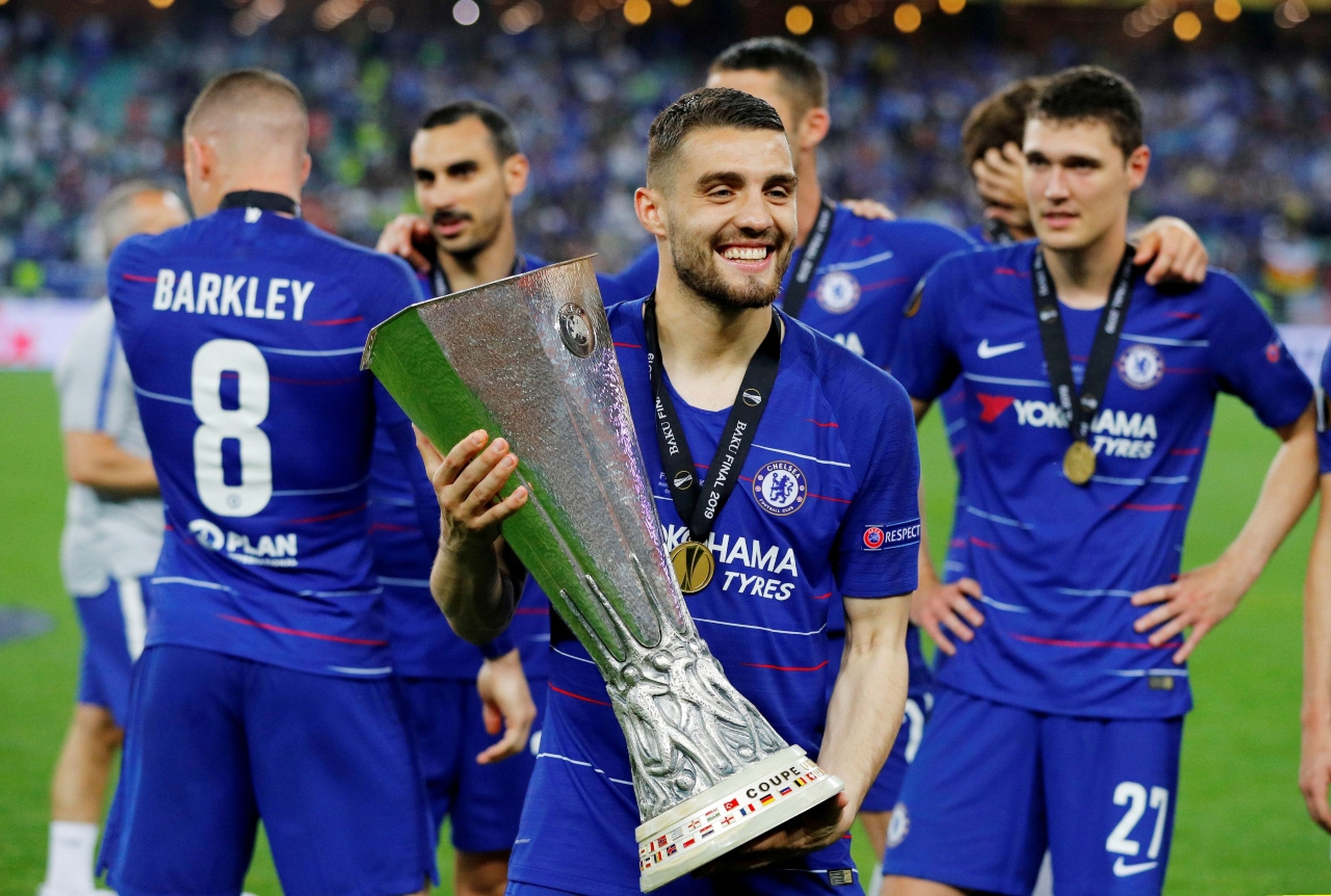 Los jugadores del Chelsea festejan su título de campeones de la UEFA Europa League 2019