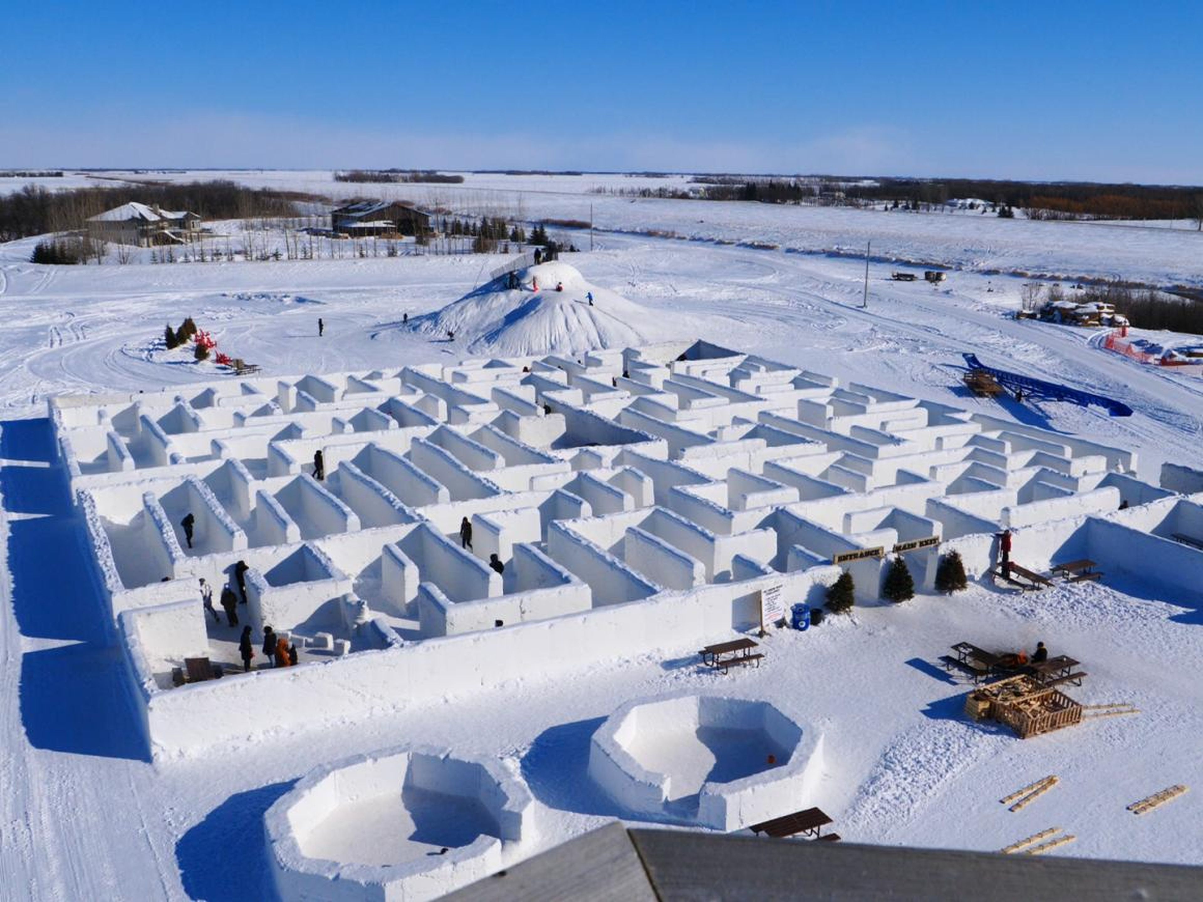 Imagine getting lost in this freezing maze.