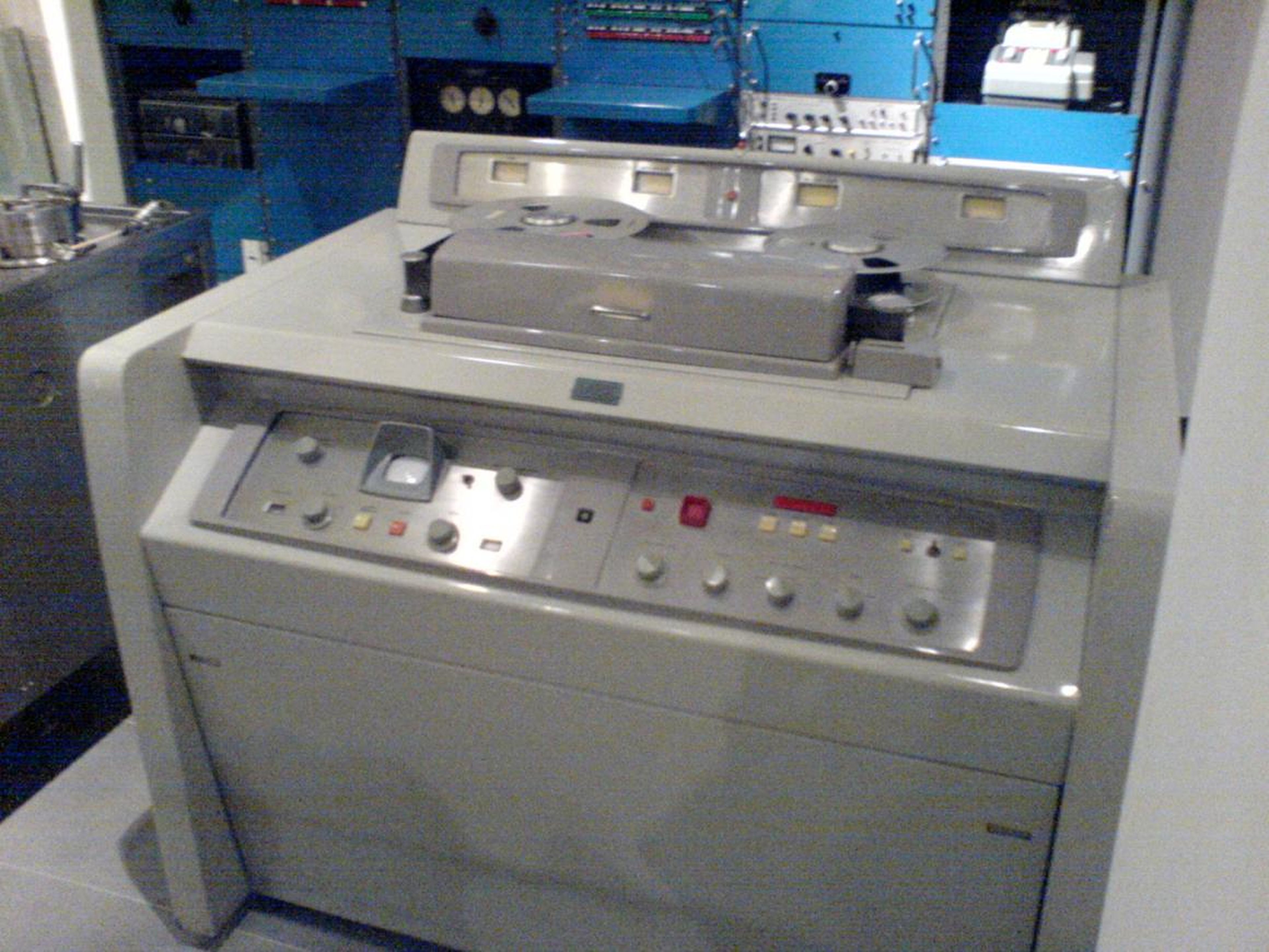 La primera grabadora de video Ampex.