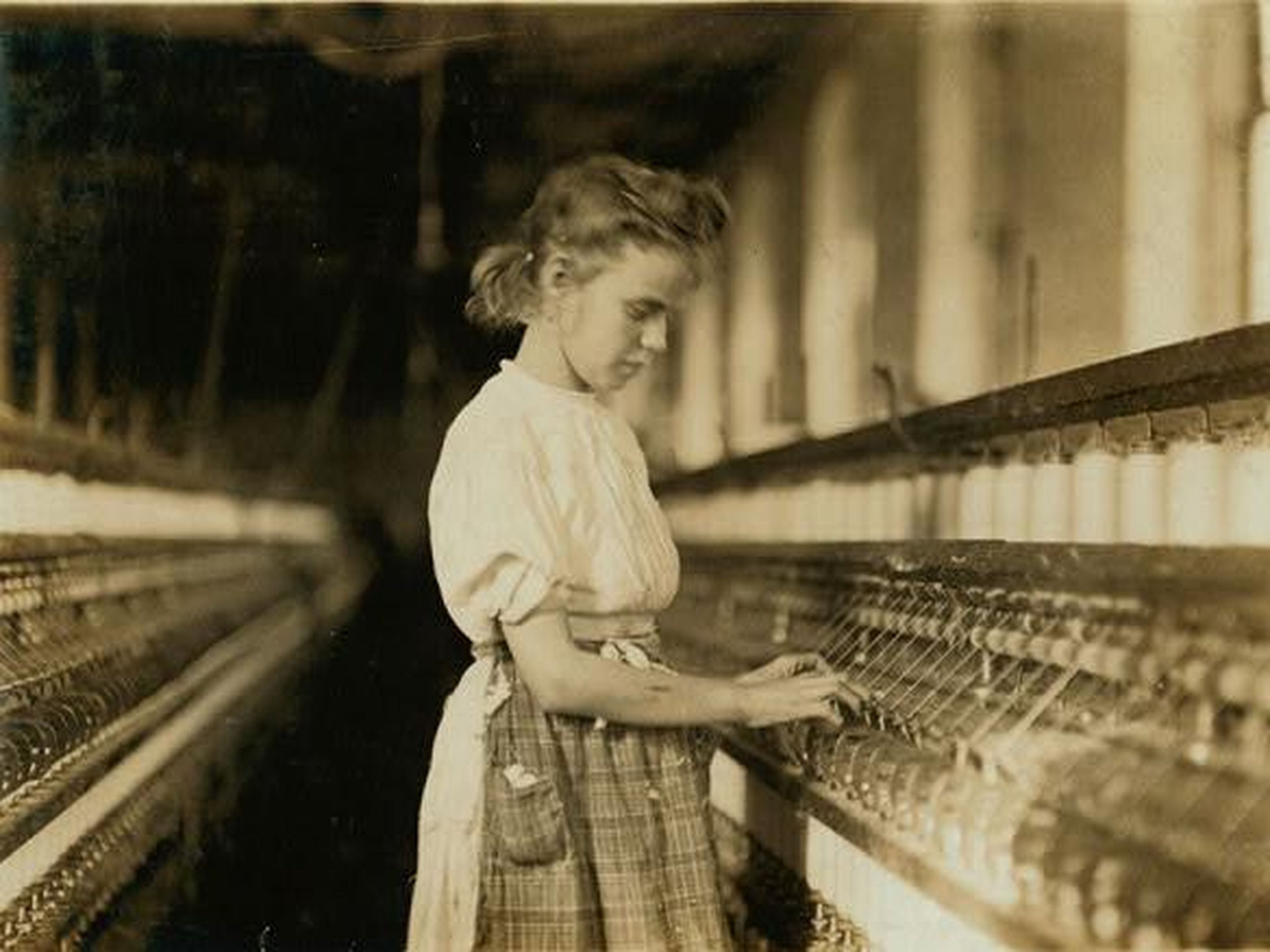 Margaret Knight también inventó un sistema de lanzadera, en la foto, que ayudó a los niños trabajadores a principios del siglo XX.