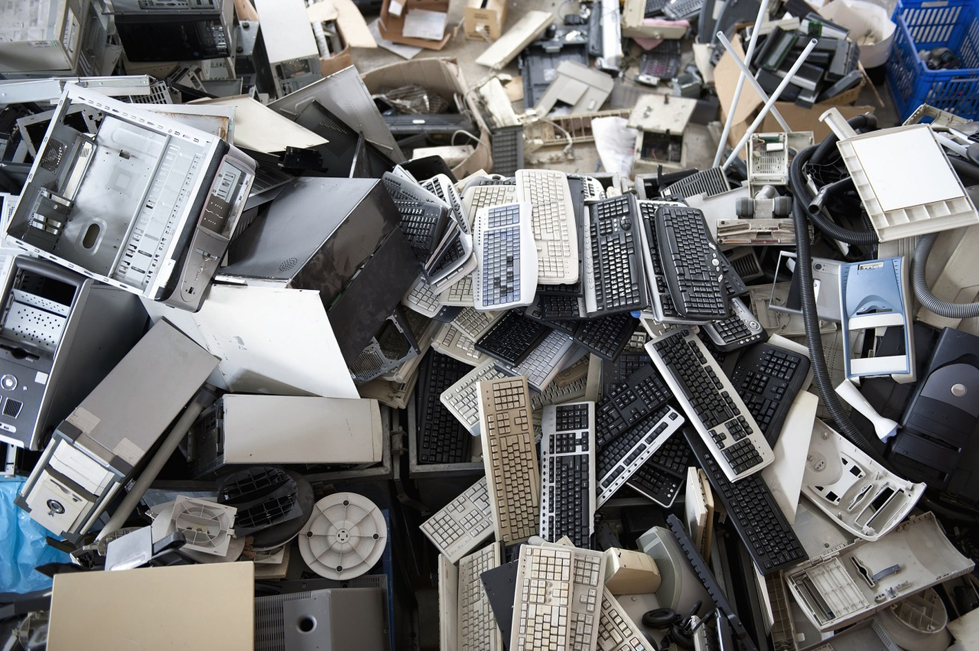 Muchos ordenadores acaban en la basura por la obsolescencia informática