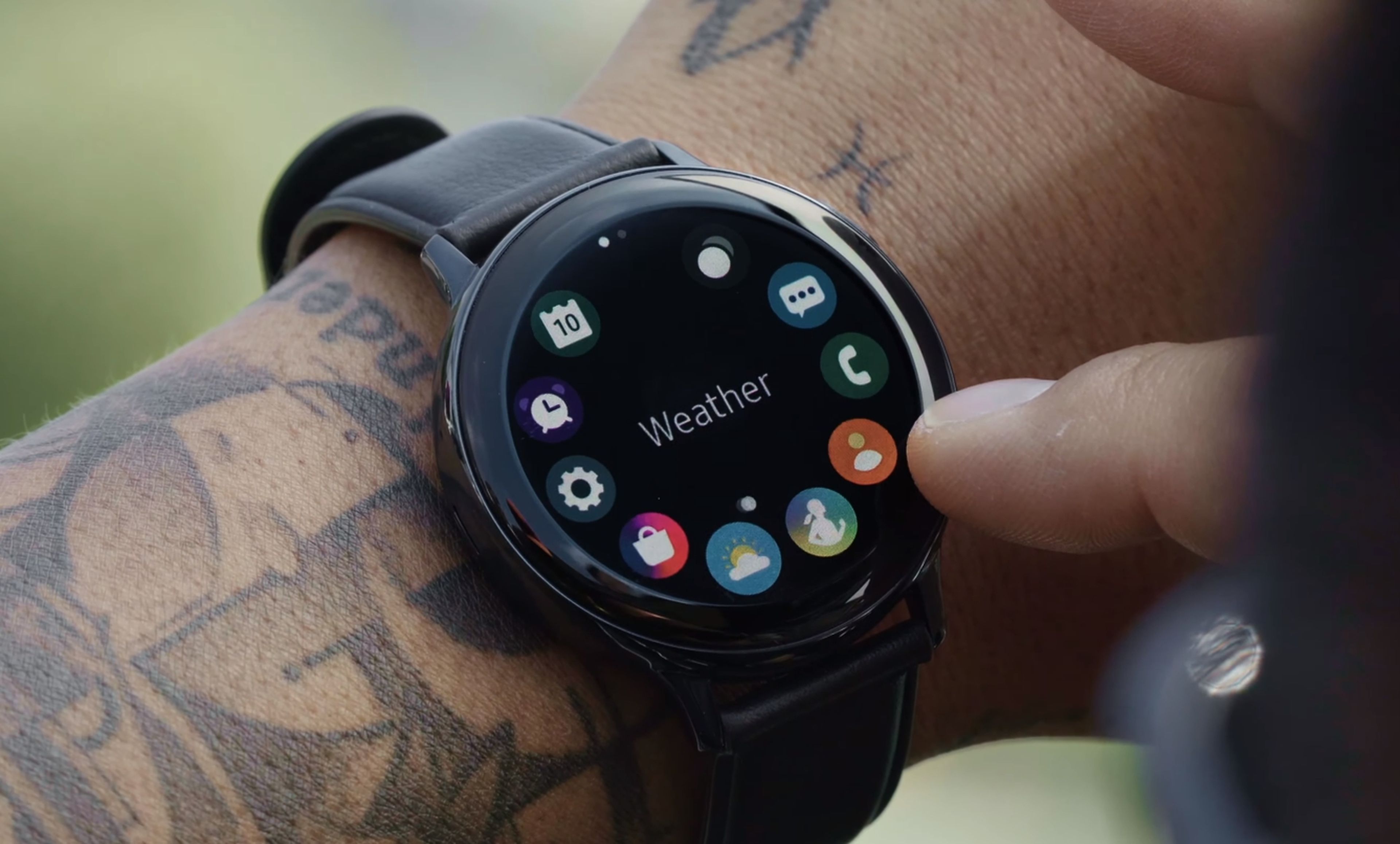 Nuevo smartwatch Galaxy Watch Active2 con bisel táctil y electrocardiograma