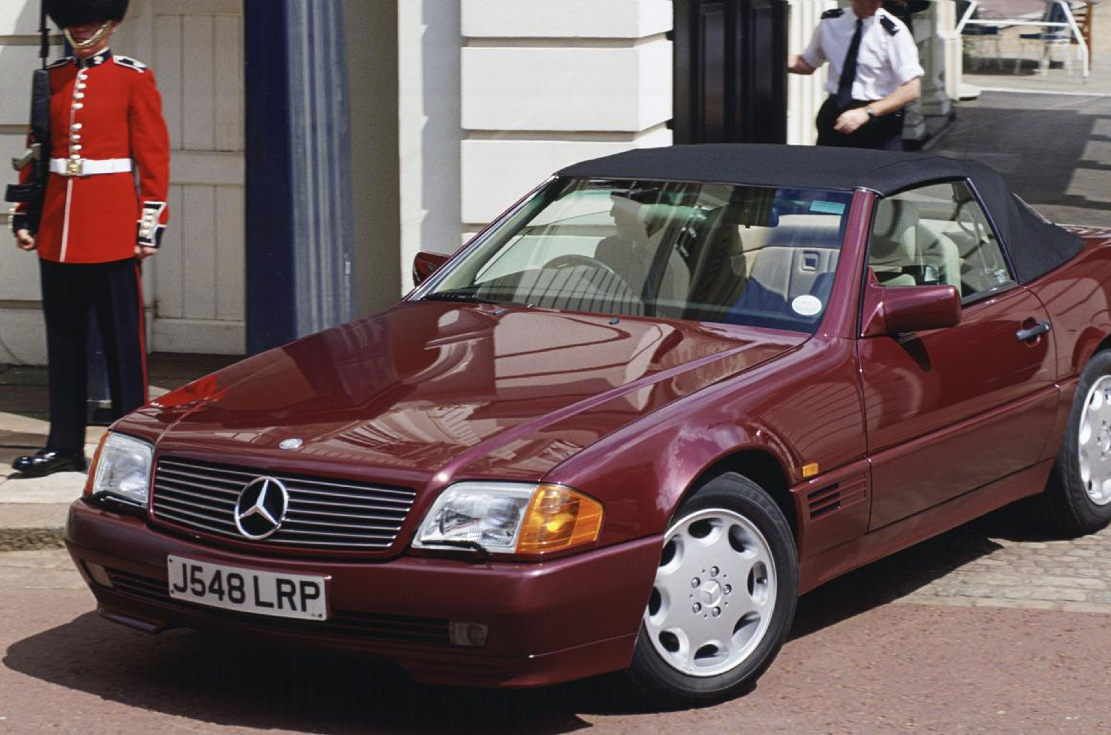 Mercedes SL500 (1992).