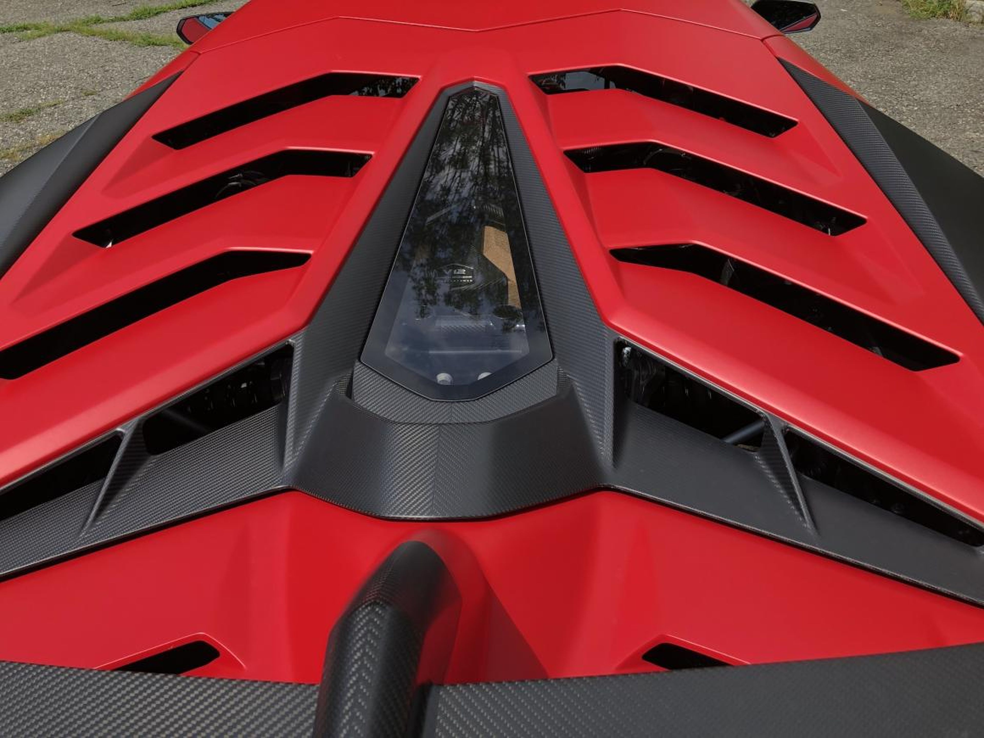 Bajo este caparazón se encuentra el corazón del Aventador SVJ: un V12 de 6,5 litros.