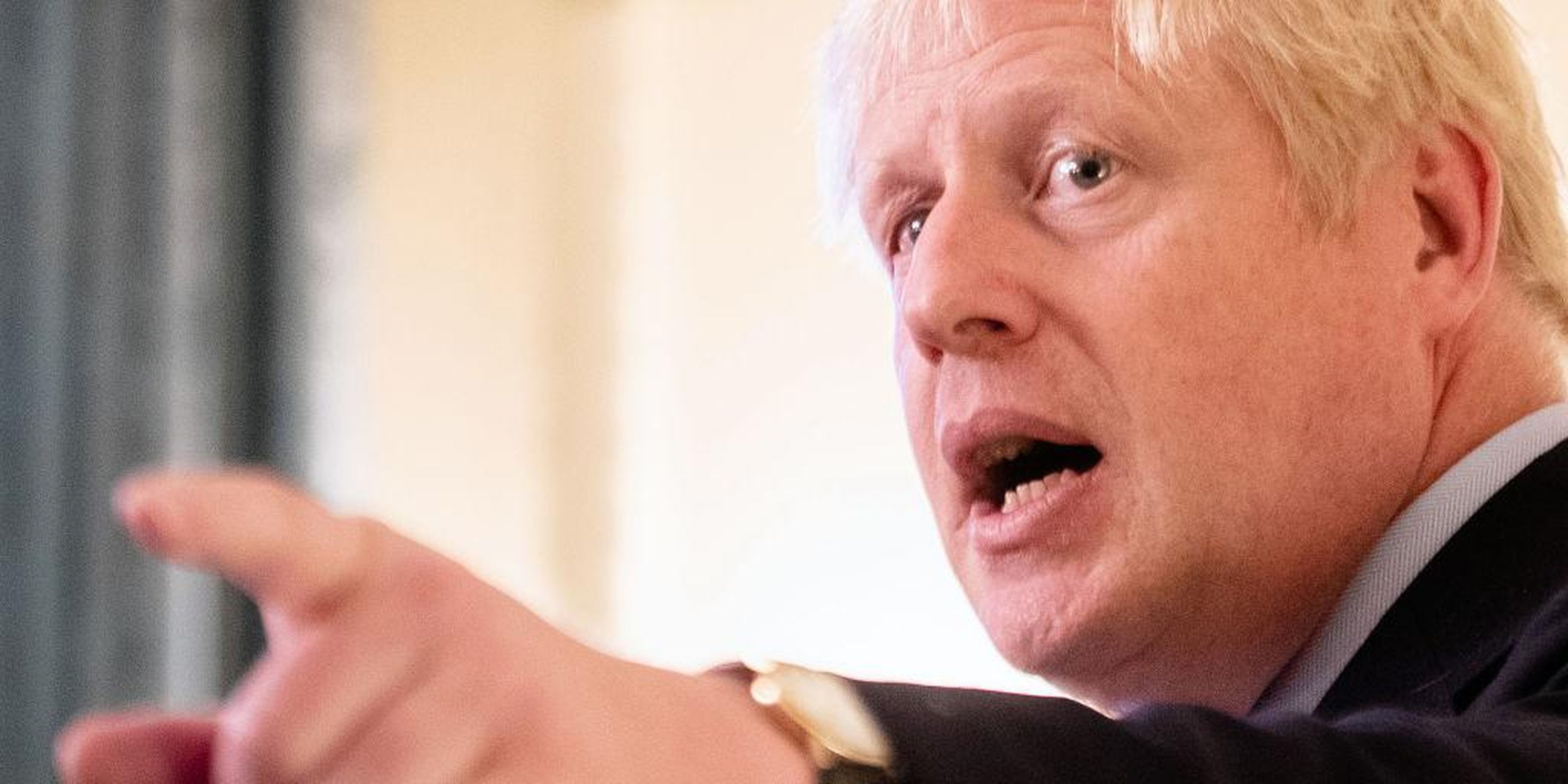 Boris Johnson desafía a los partidos de la oposición a derrocar a su gobierno