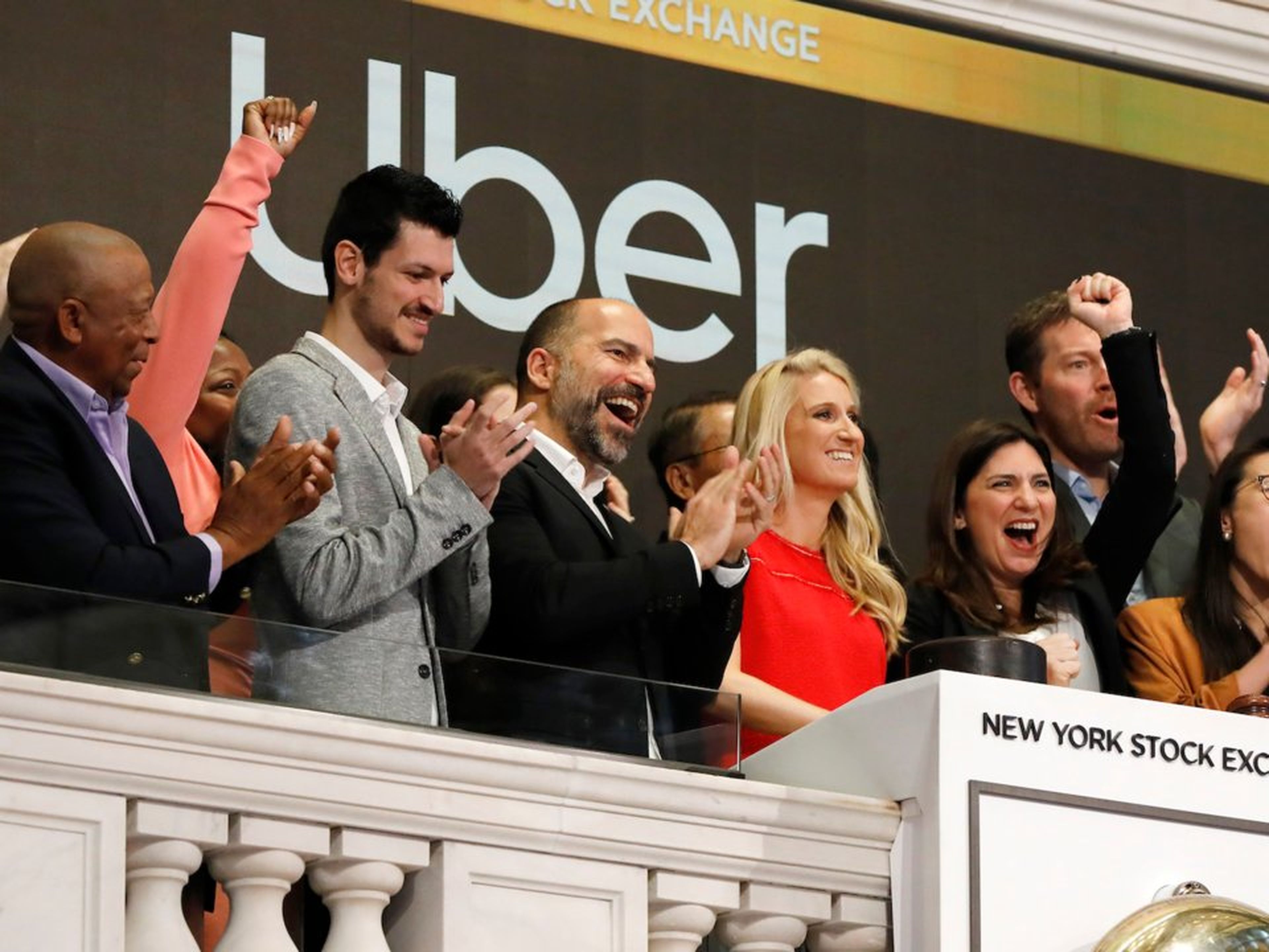 El CEO de Uber, Dara Khosrowshahi, durante el debut en bolsa de su compañía