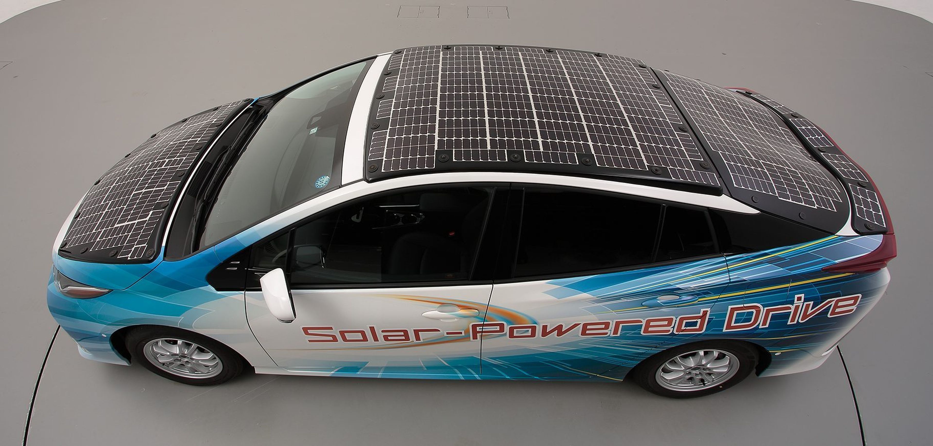 coche solar toyota