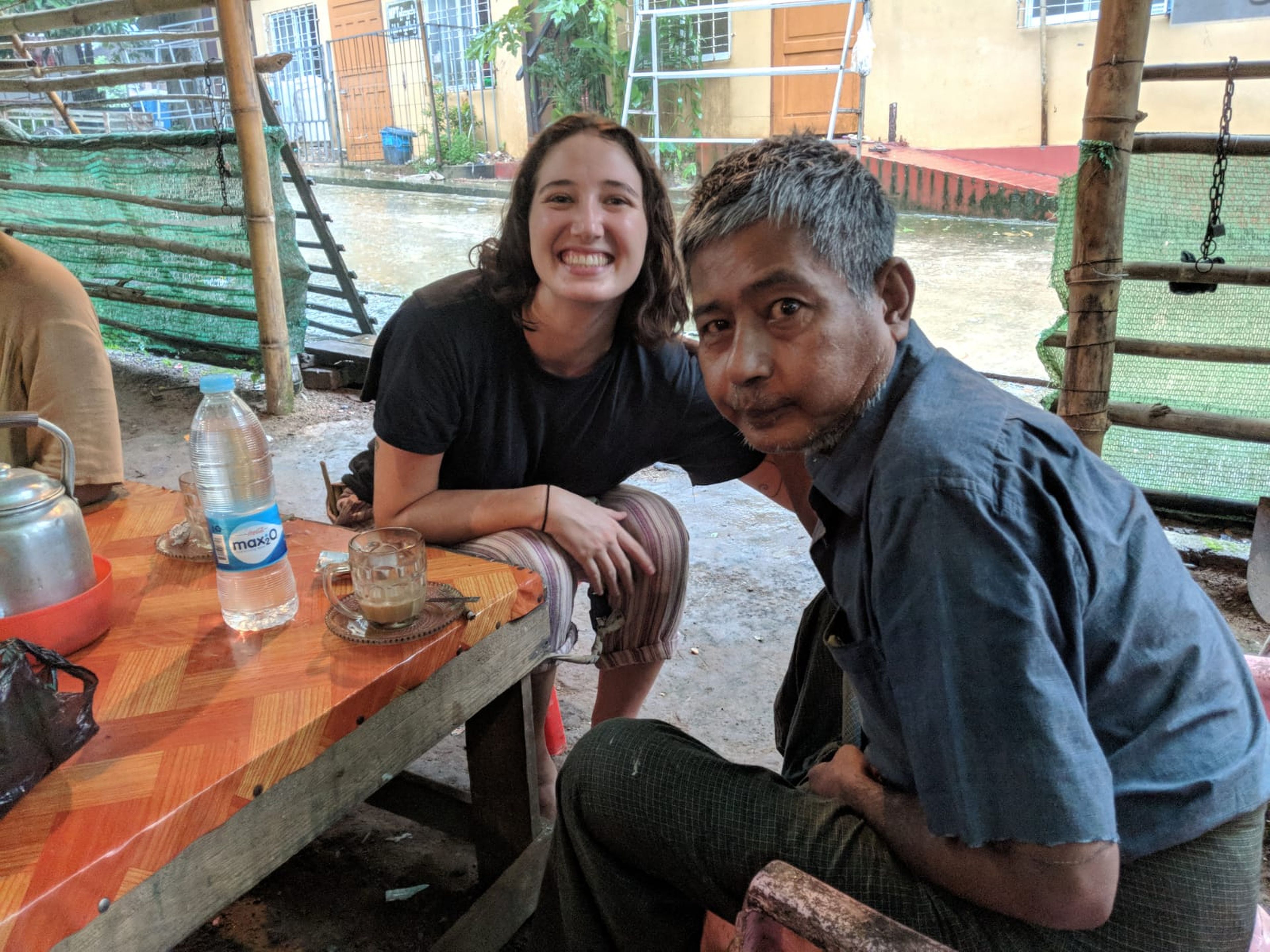 En Myanmar pasé una semana haciendo un voluntariado ayudando en un hospital, donde conecté mucho con varios pacientes.