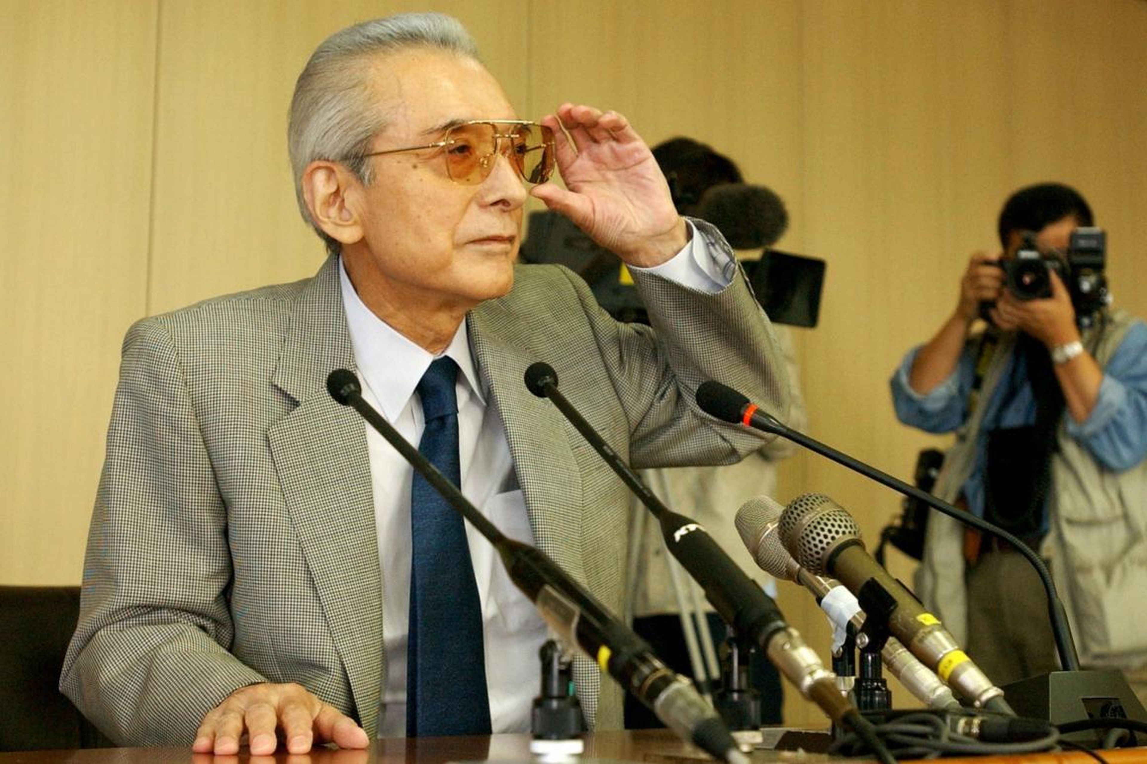 Hiroshi Yamauchi en 2002 en una rueda de prensa de Nintendo.