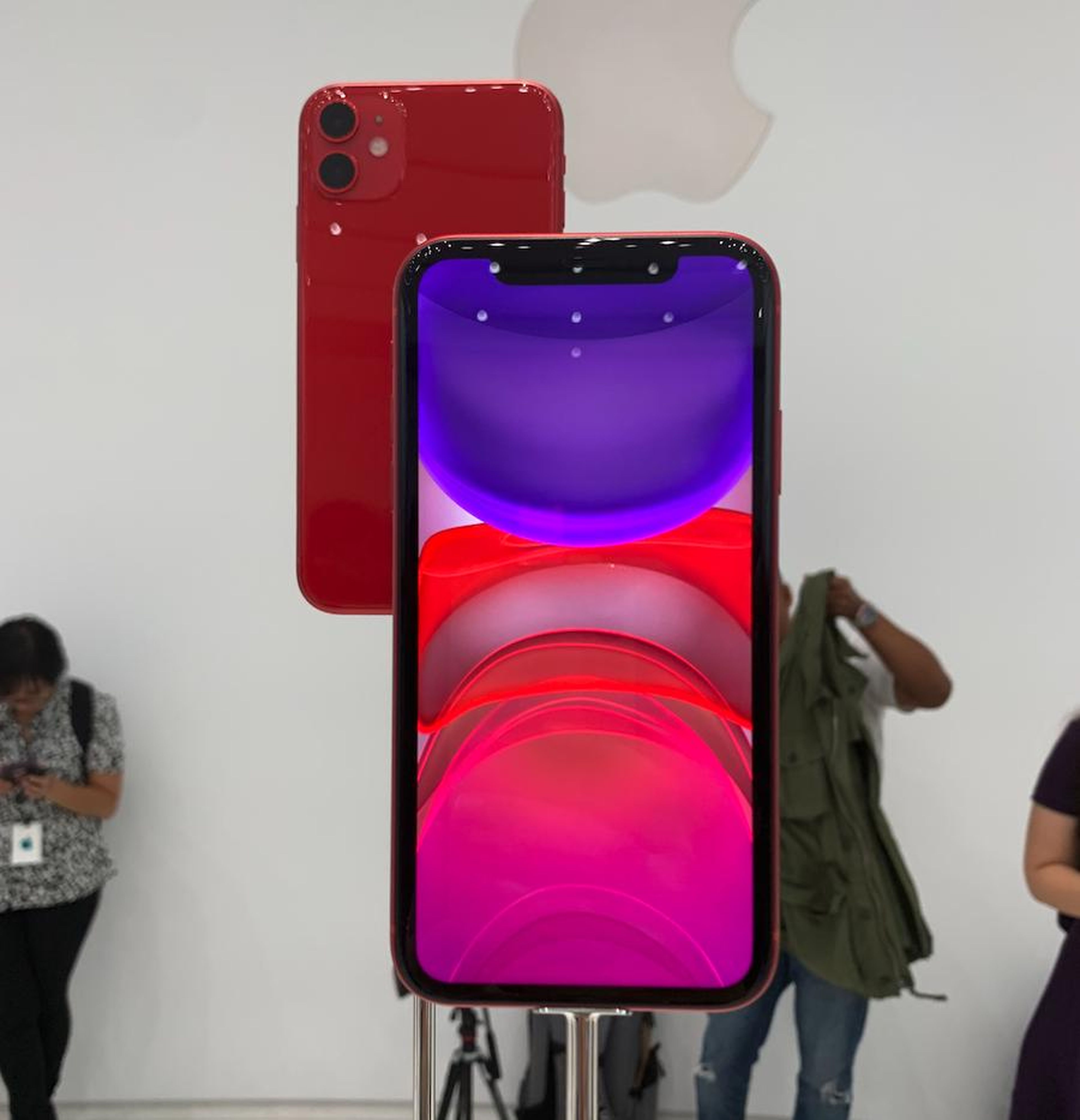 Like last year's iPhone XR, the iPhone 11 also comes in Product Red ...