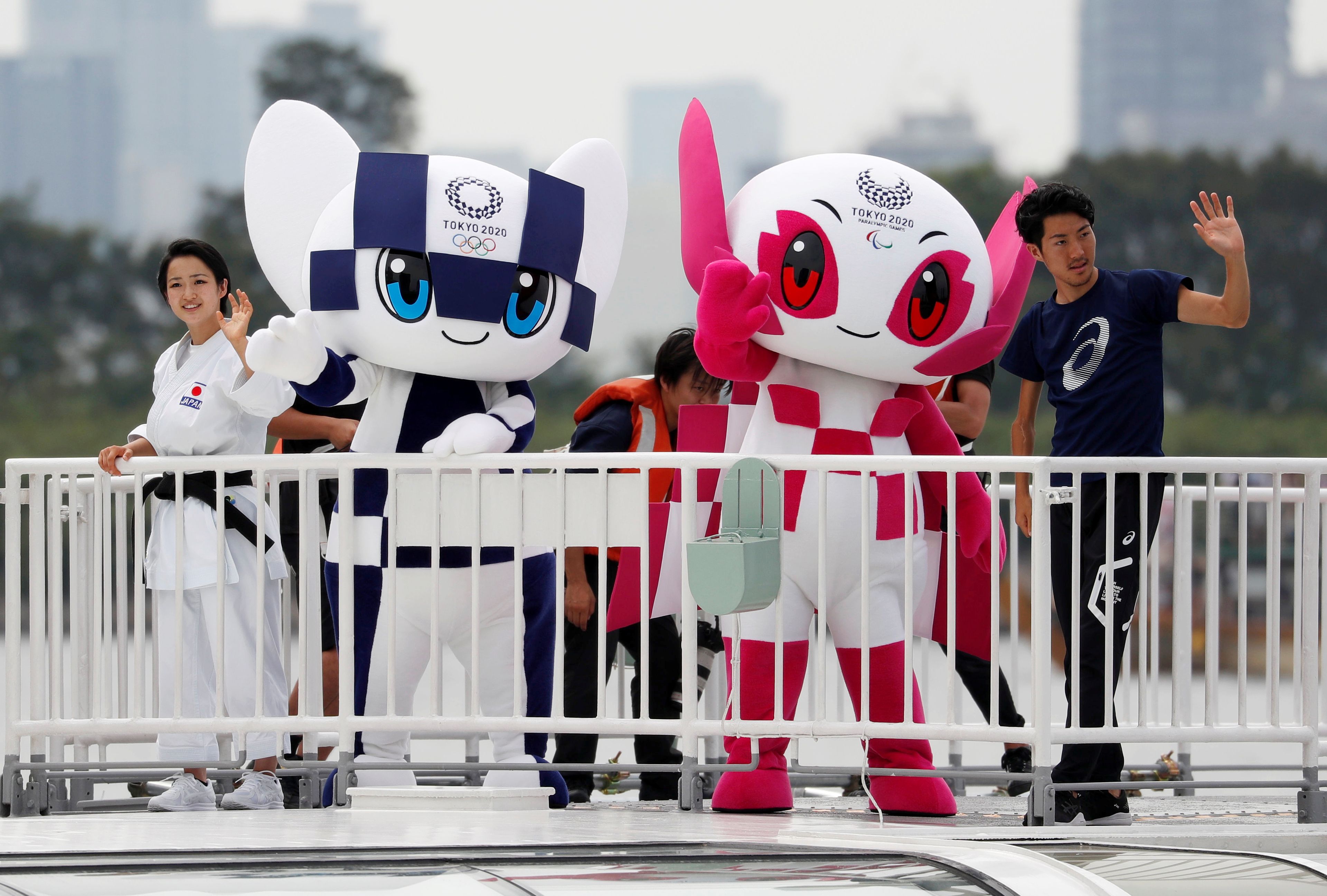 Miraitowa y Someity, mascotas de los Juegos Olímpicos de Tokio 2020.