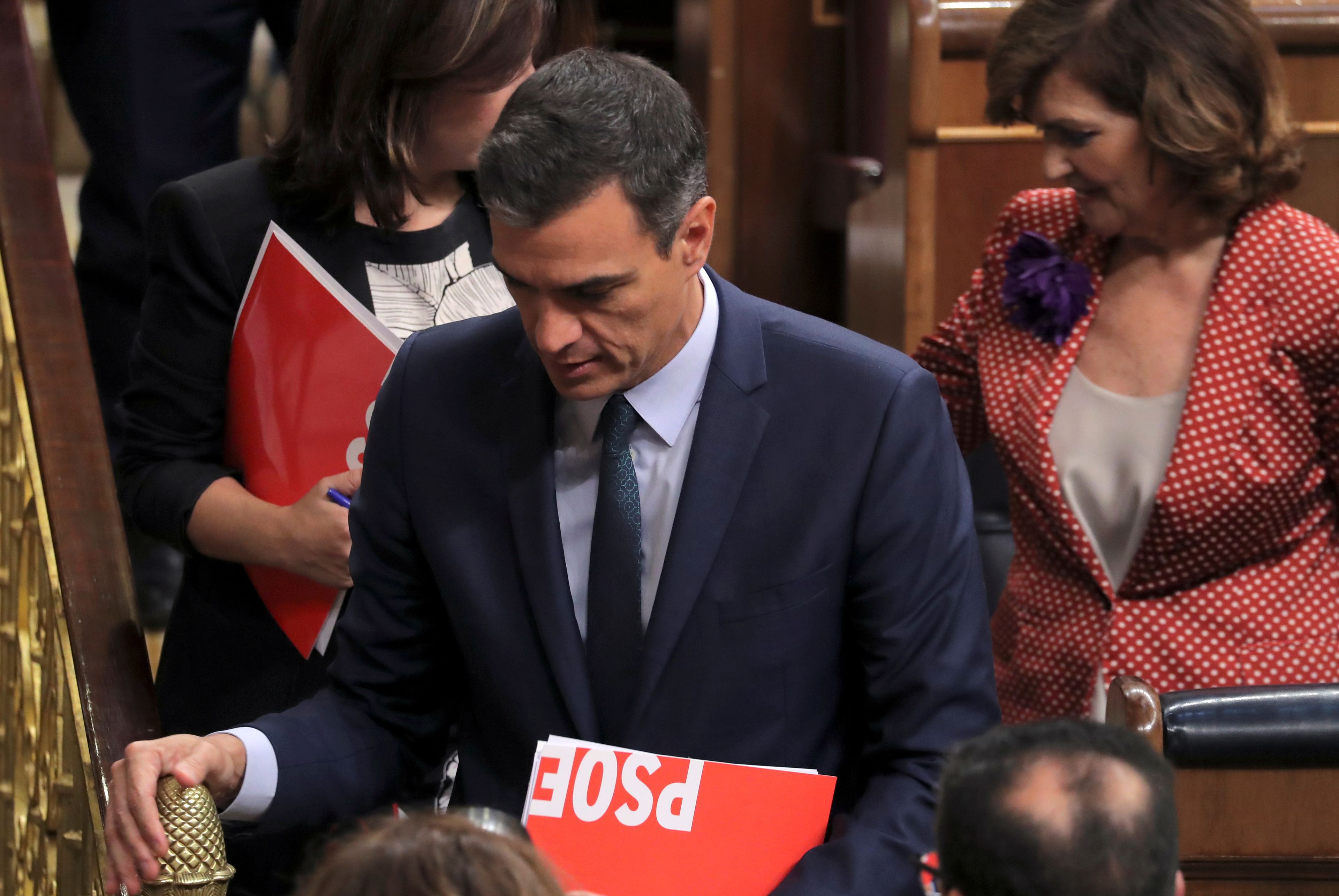 Pedro Sánchez abandona su escaño tras el debate de investidura de julio.