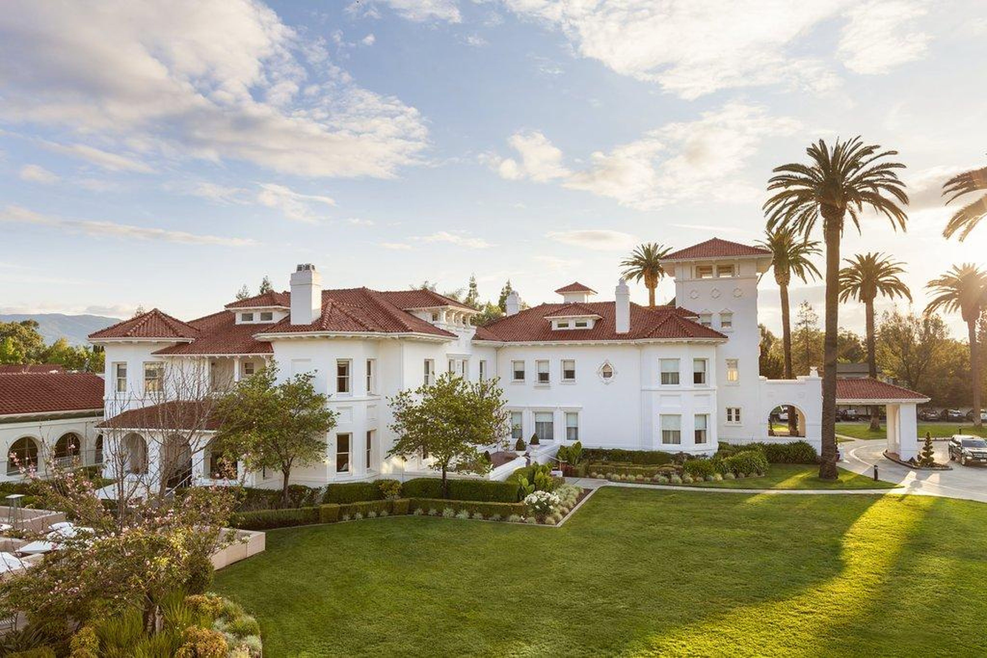 Antigua mansión privada, la mansión Hayes es una forma históica y única de experimentar Silicon Valley.