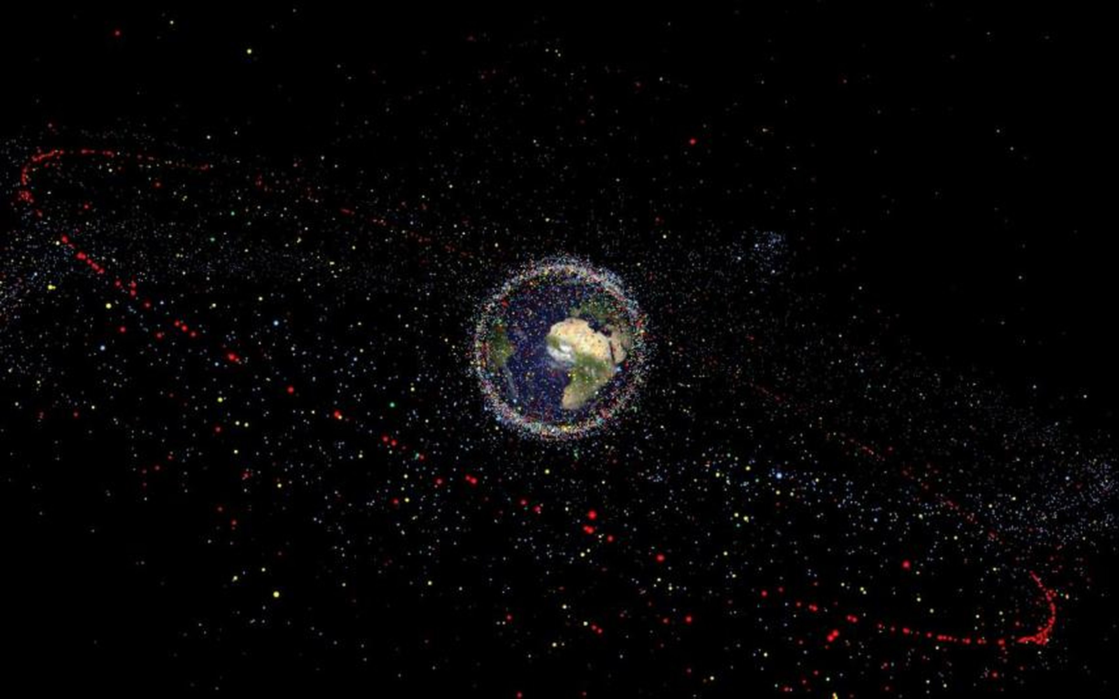 Una simulación de todos los desechos espaciales que orbitan la Tierra.