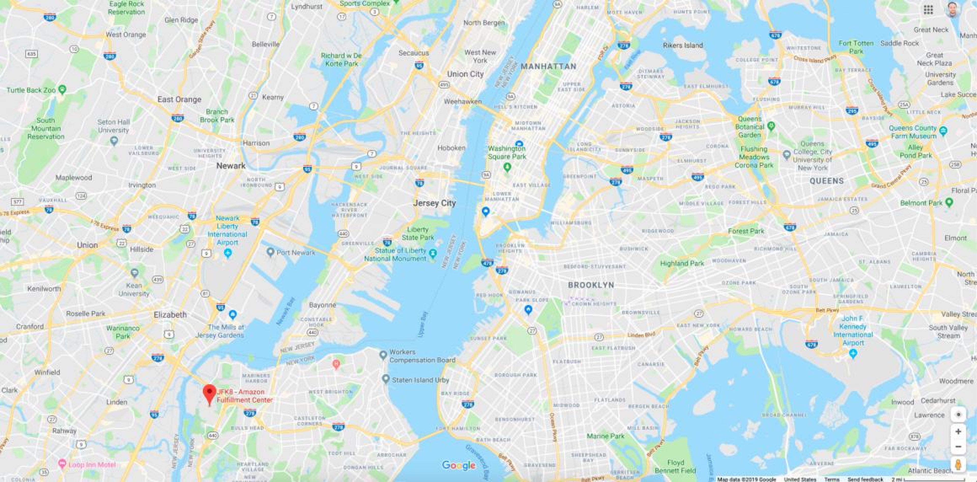 La ciudad de Nueva York no tiene muchos grandes espacios abiertos, pero los distritos exteriores, como Staten Island, tienen más espacio libre que Manhattan.