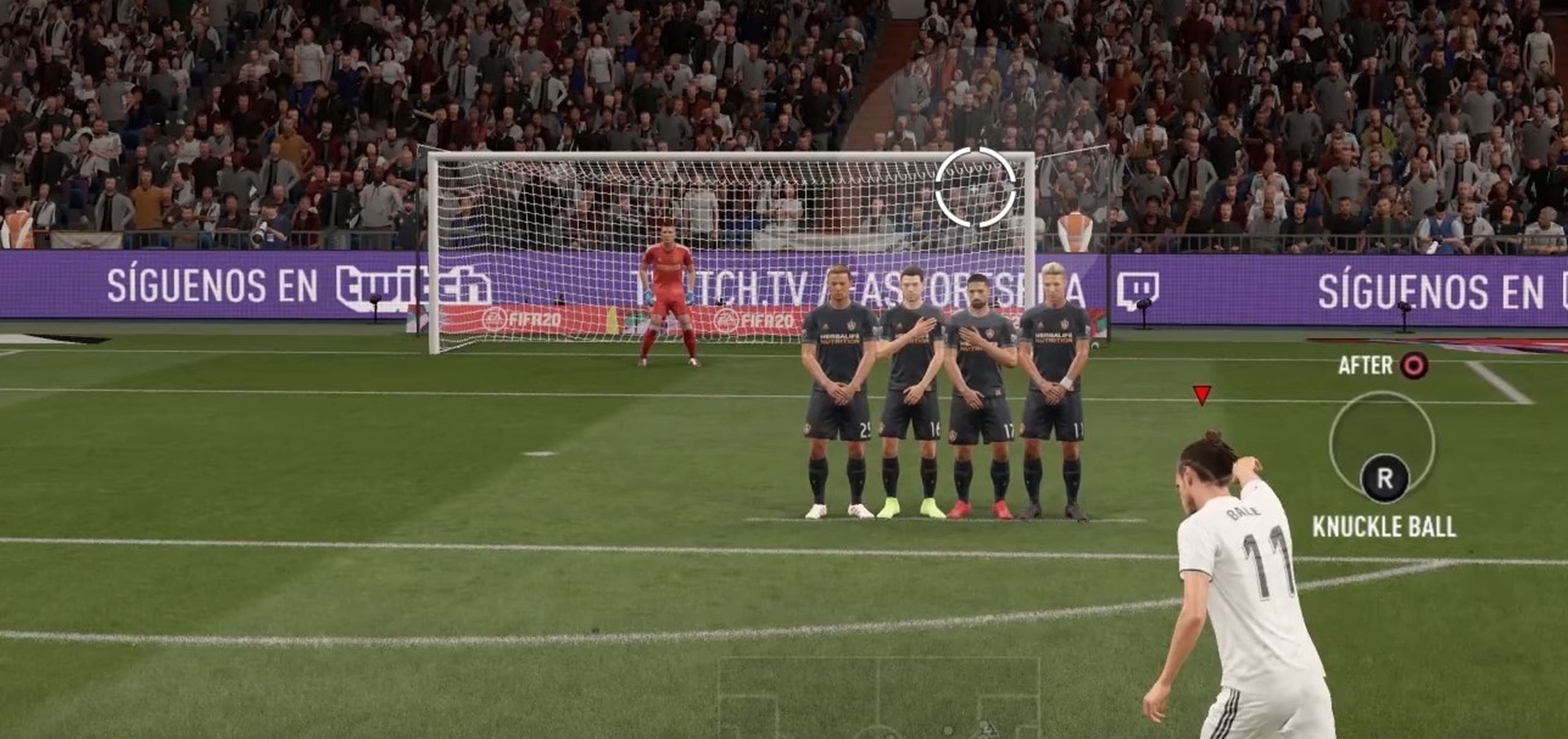 Cómo tirar faltas en FIFA 20 con efecto