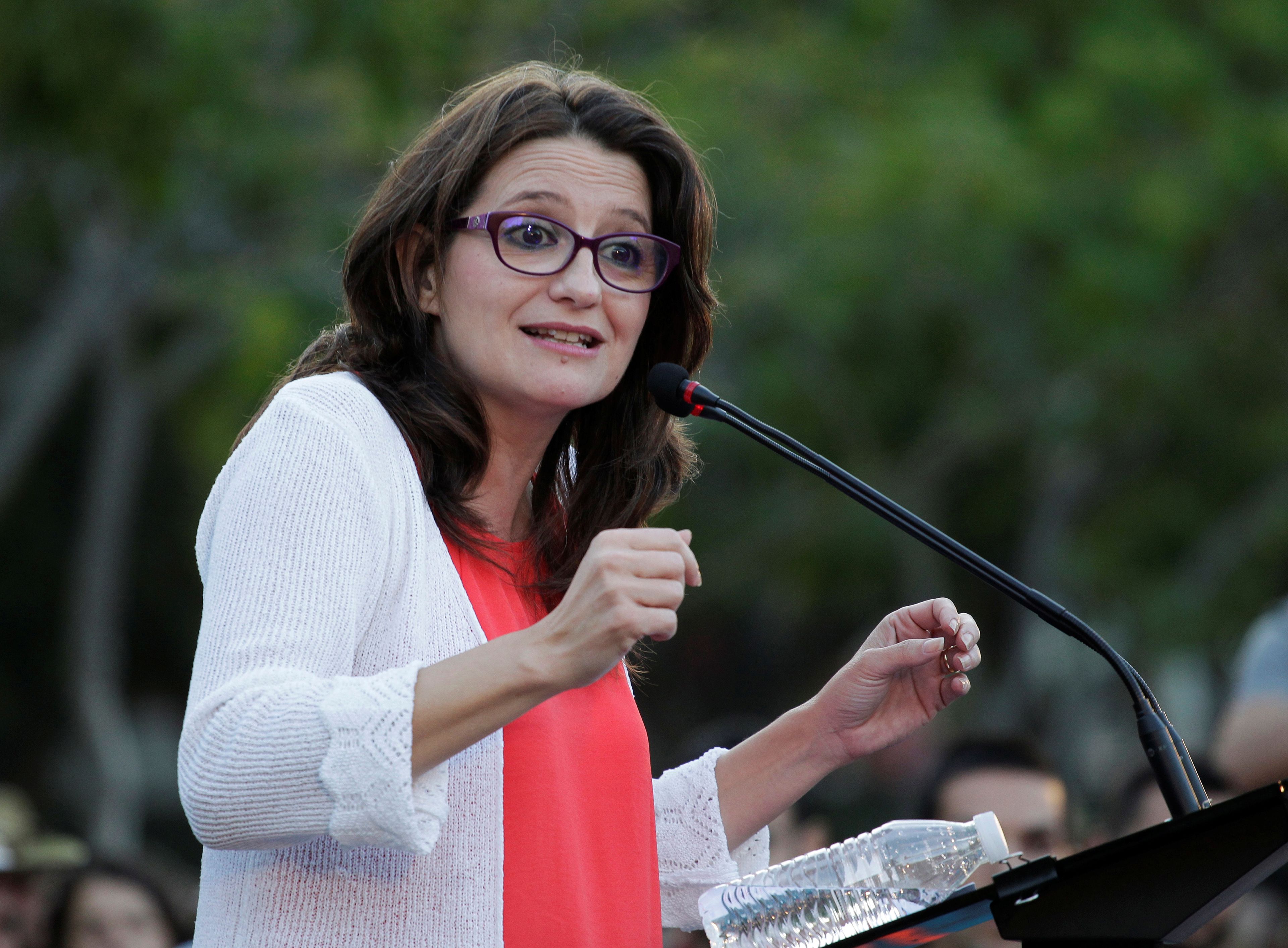 Mónica Oltra, de Compromís, en un acto de campaña en junio de 2016.
