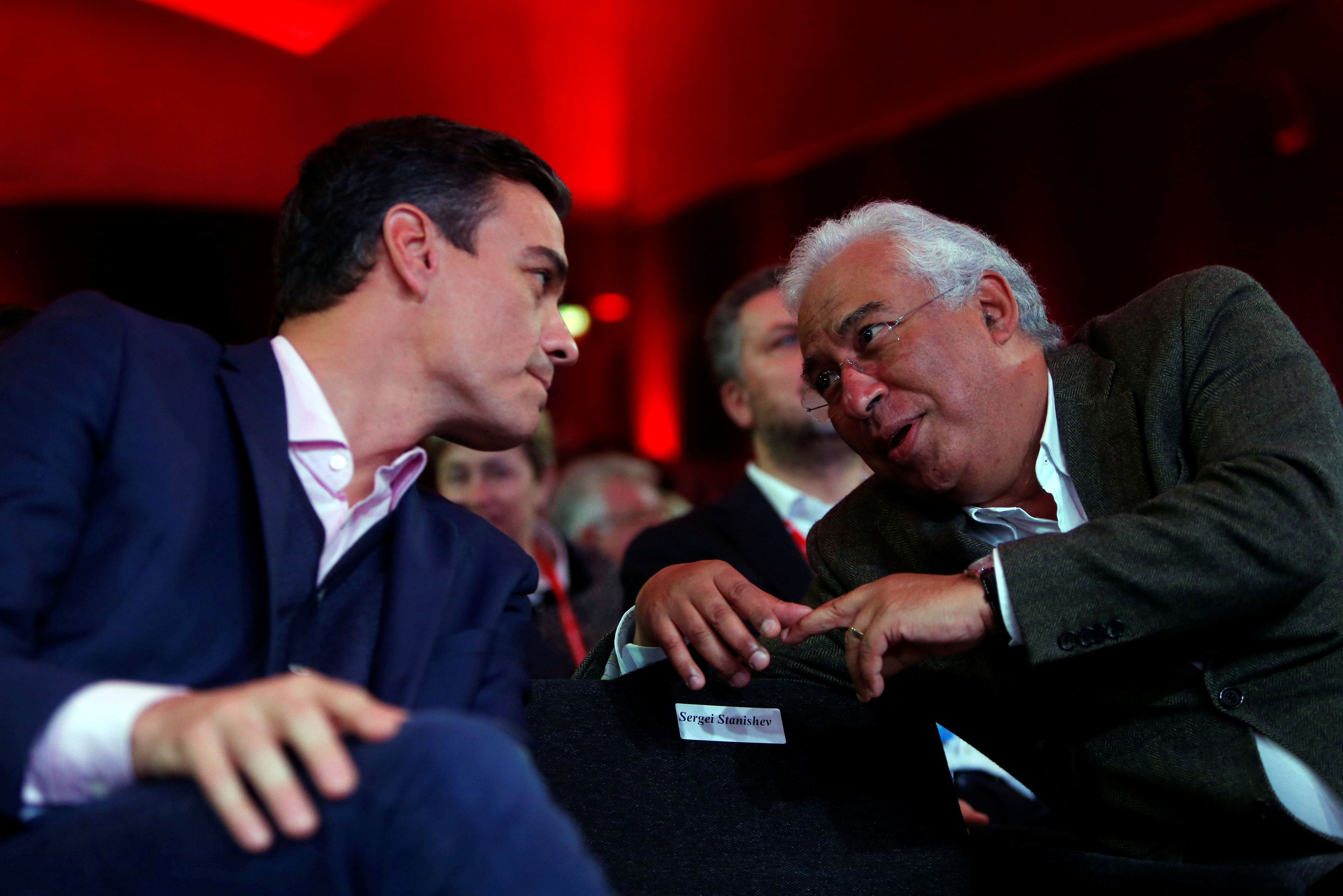 Pedro Sánchez y António Costa, líderes socialistas de España y Portugal durante la reunión anual de Partidos Socialistas europeos en Lisboa en 2018.
