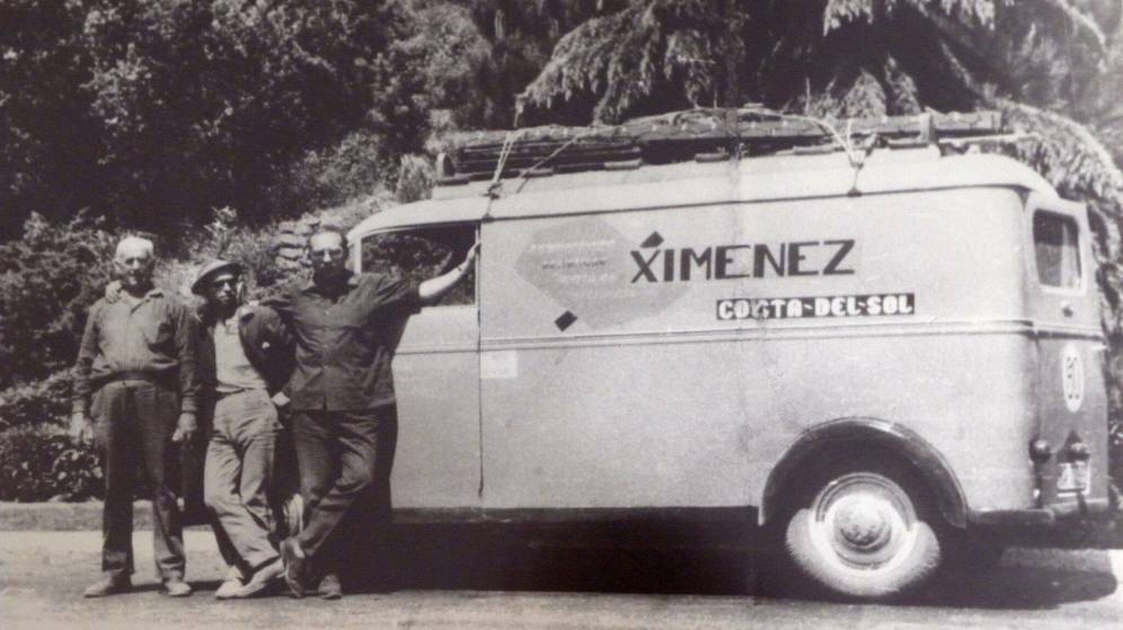 Francisco Jiménez, a la derecha, en los años 60.