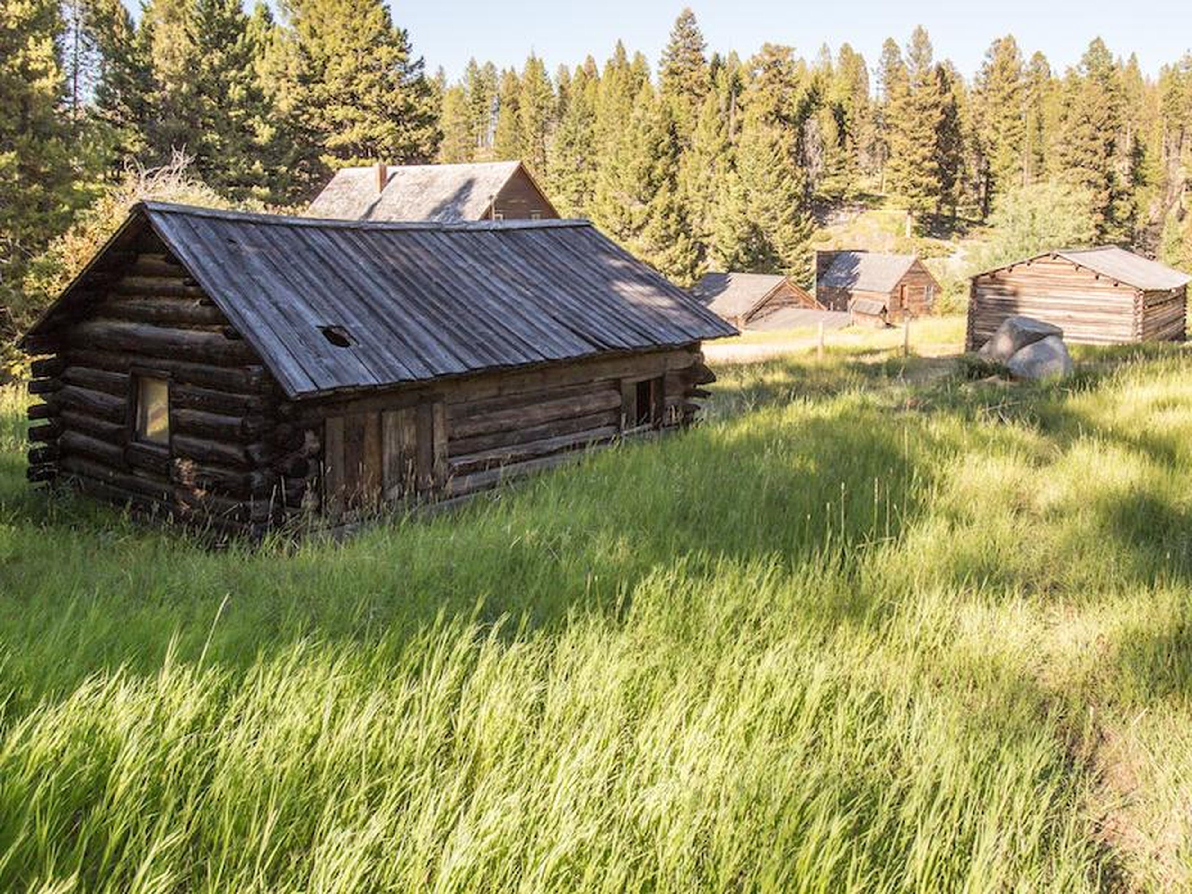 These log cabins in Montana have stood the test of time.