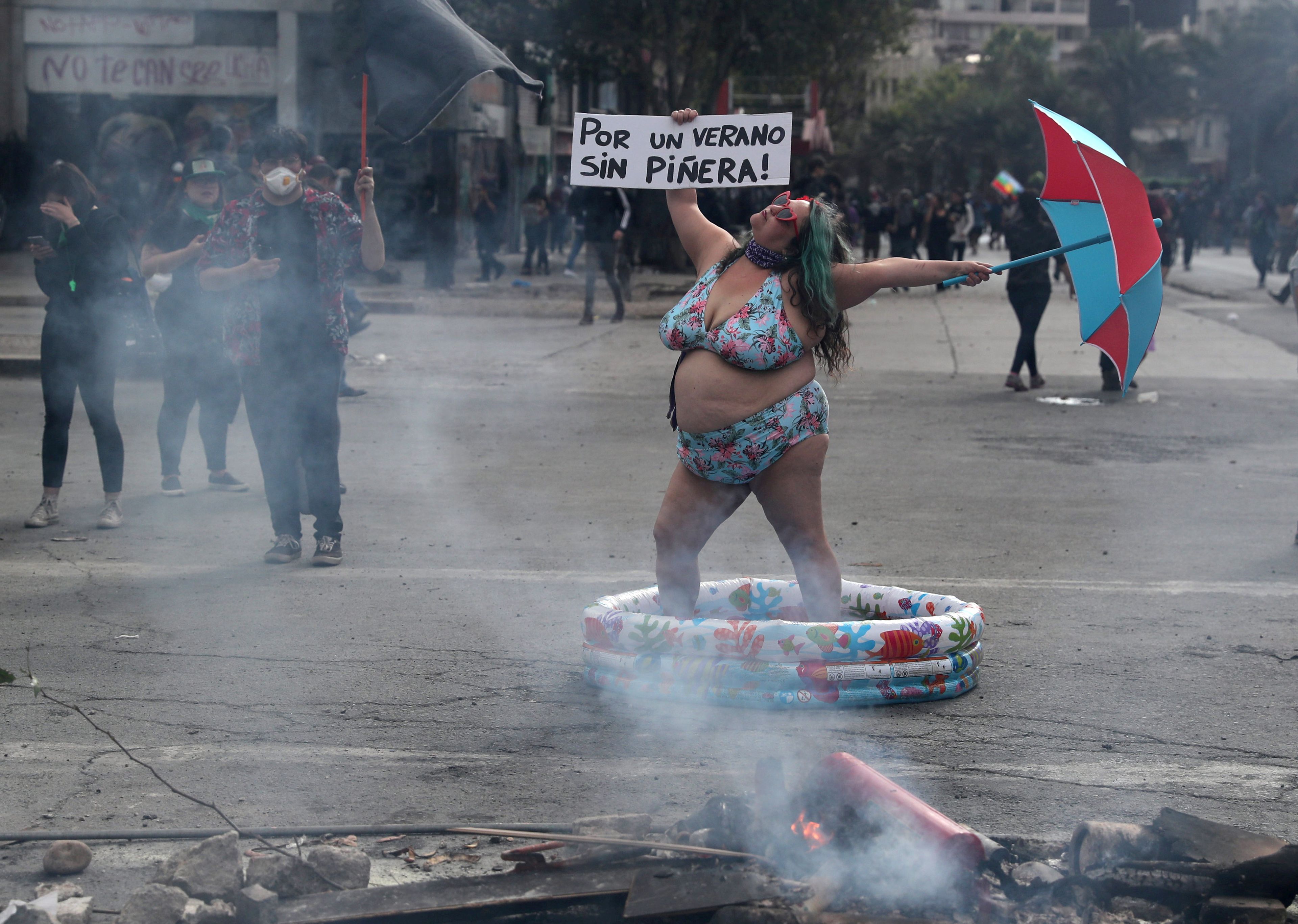 Una manifestante chilena.