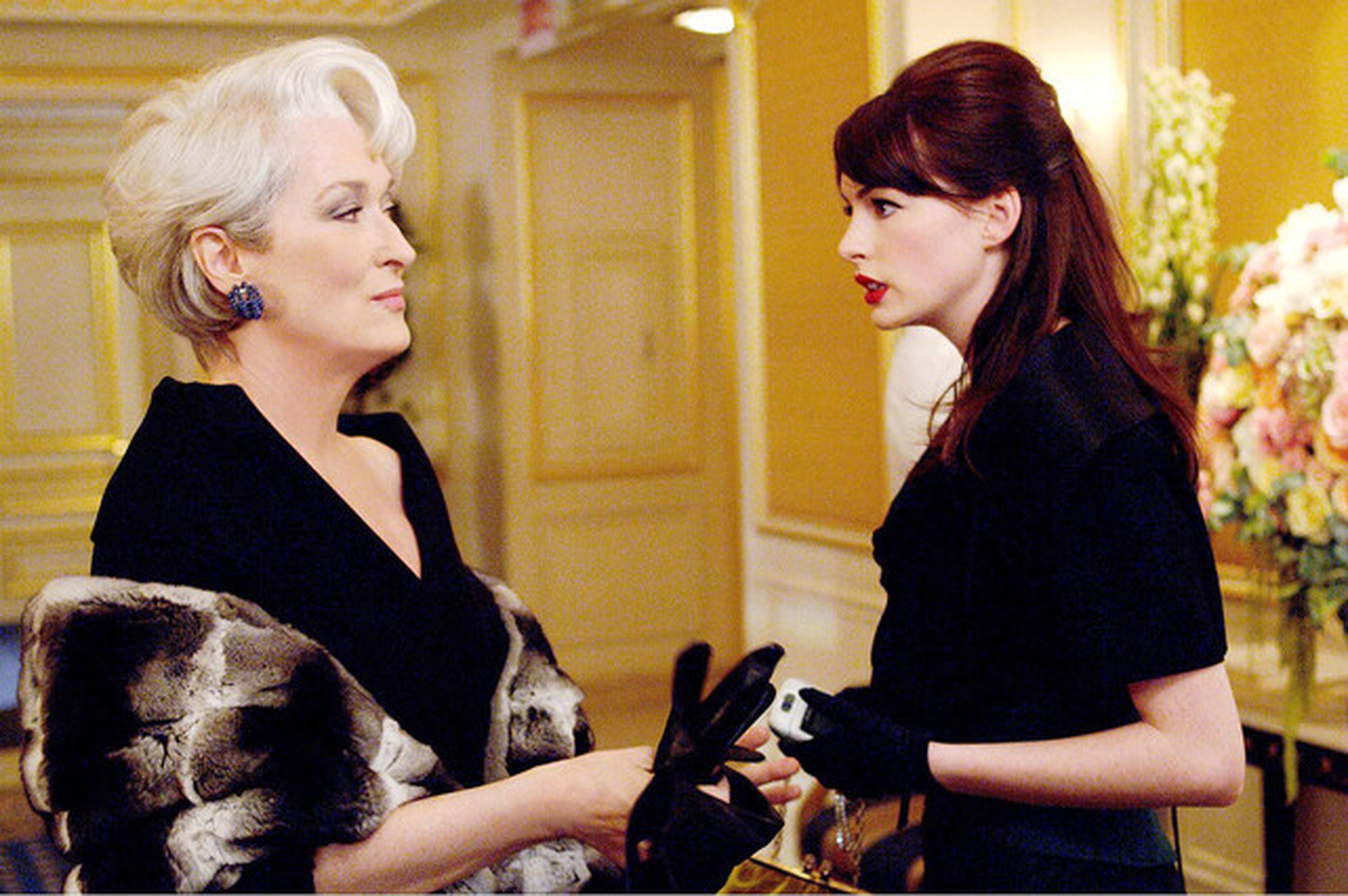 Meryl Streep y Anne Hathaway en 'El diablo viste de Prada'.