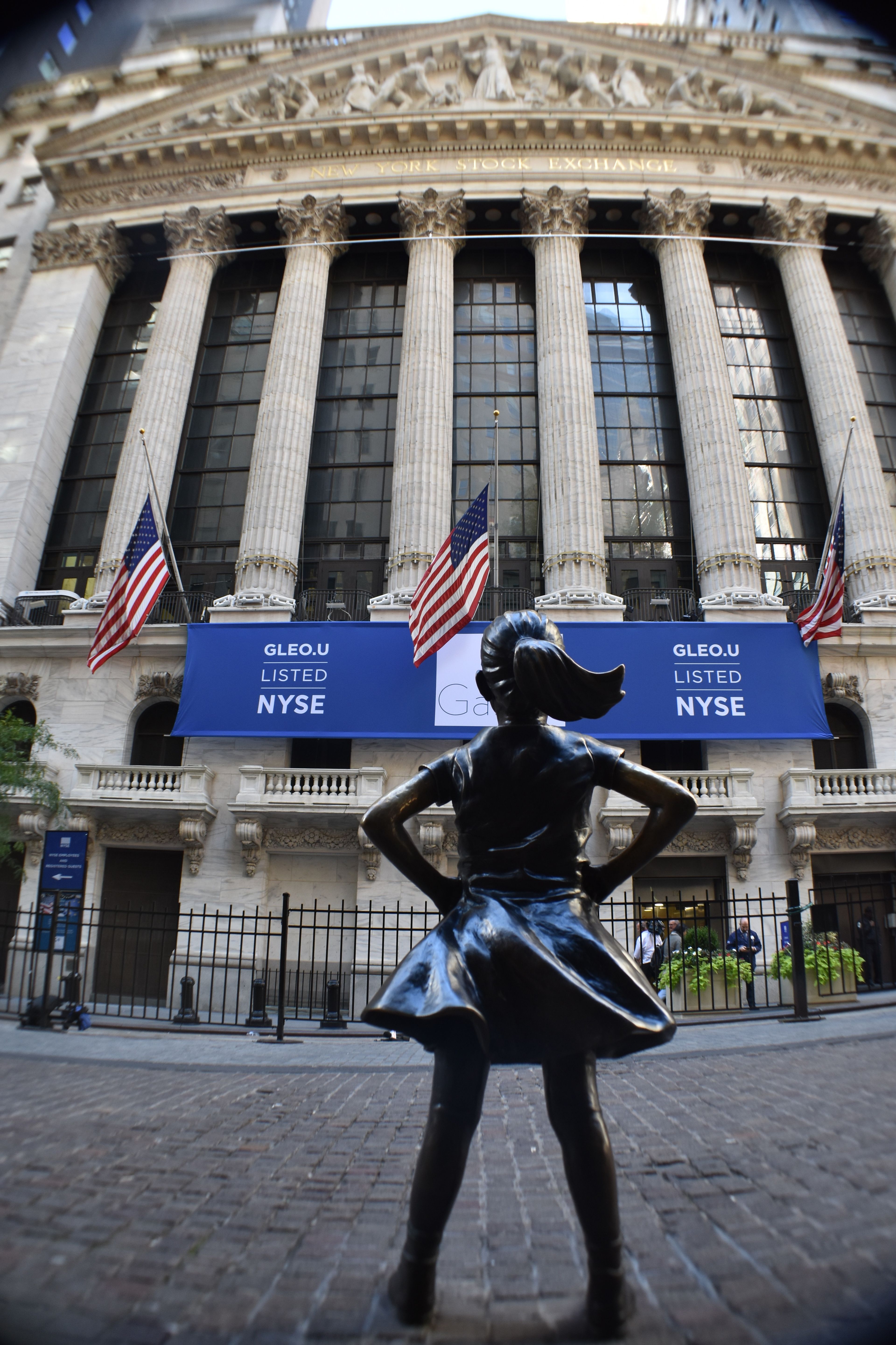 La niña sin miedo se enfrenta al NYSE (Wall Street)