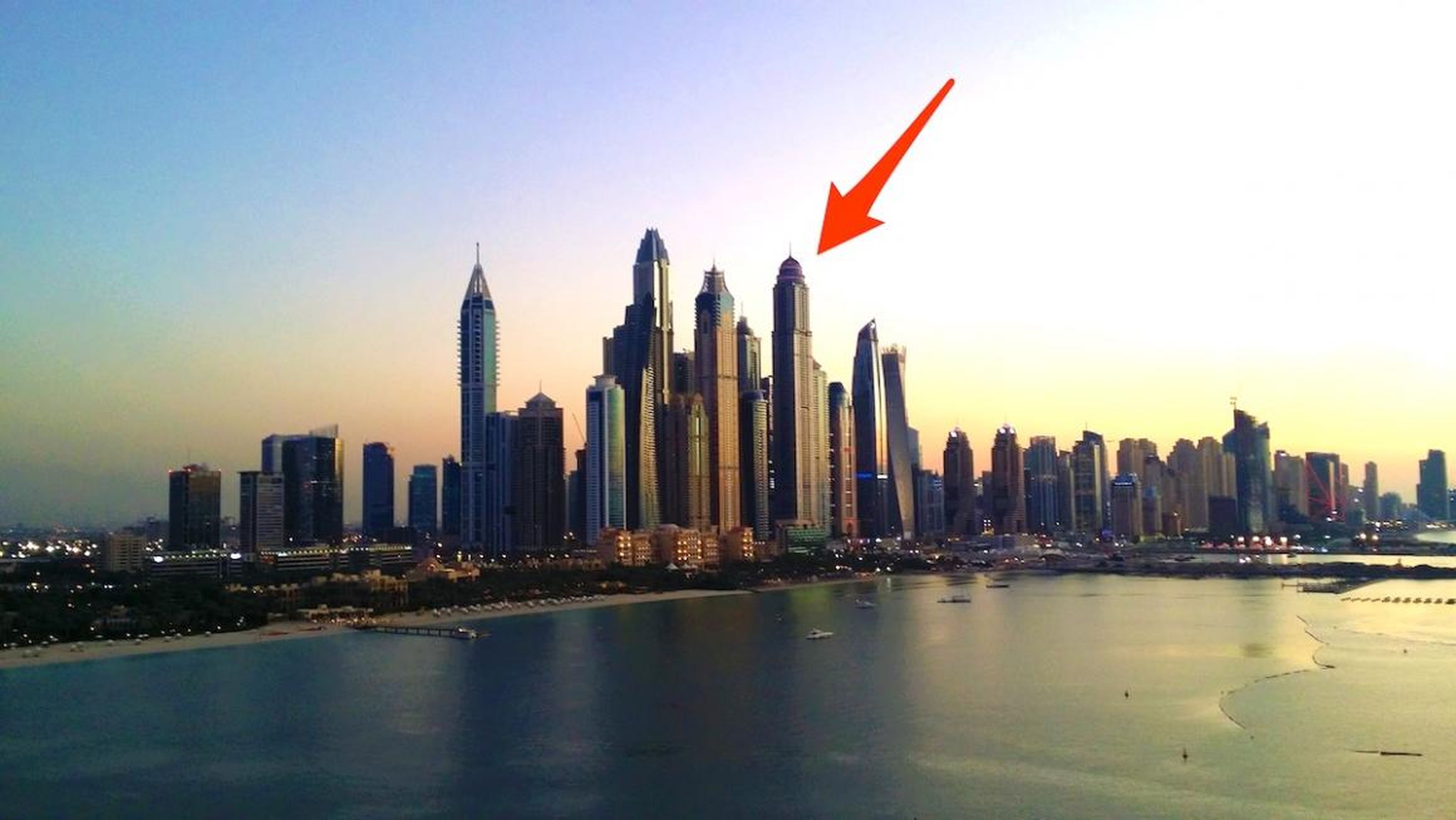 La Princess Tower y Dubai Marina vistas desde la FIVE Palm Jumeirah.
