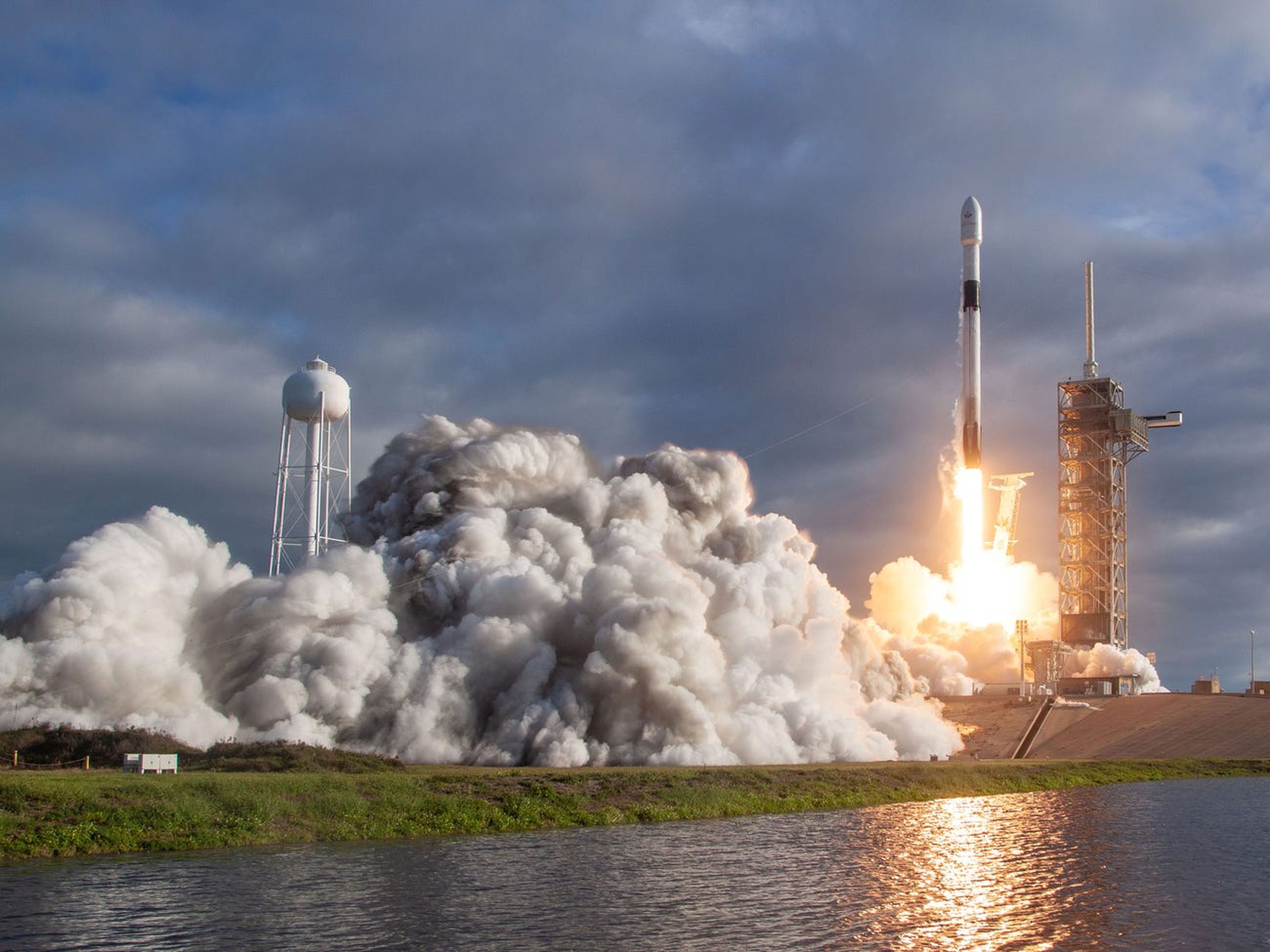 SpaceX lanzamiento de cohete