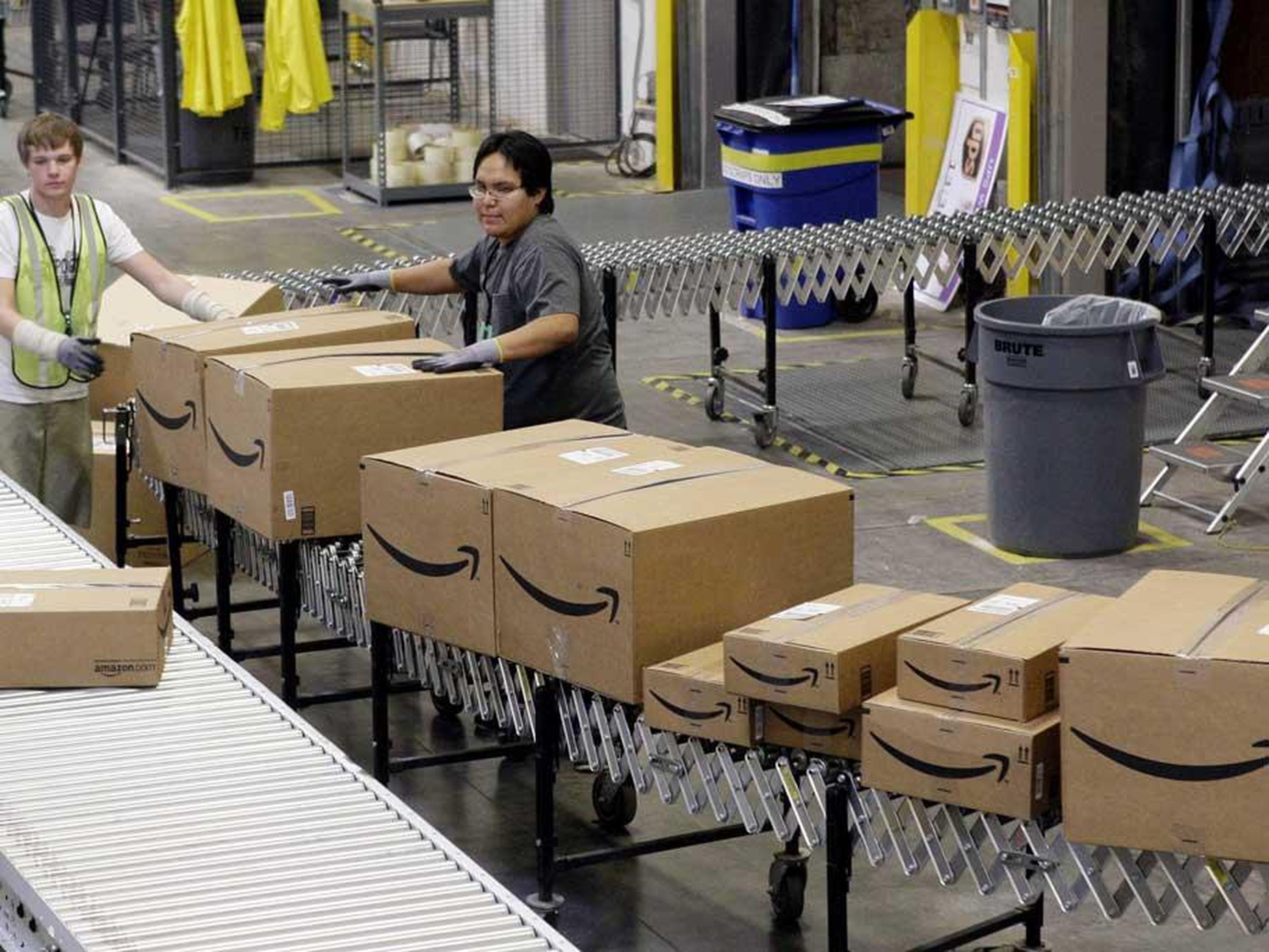 Dos investigaciones revelan que algunos almacenes de Amazon tienen tasas de accidentes laborales por encima del triple de la media de la industria