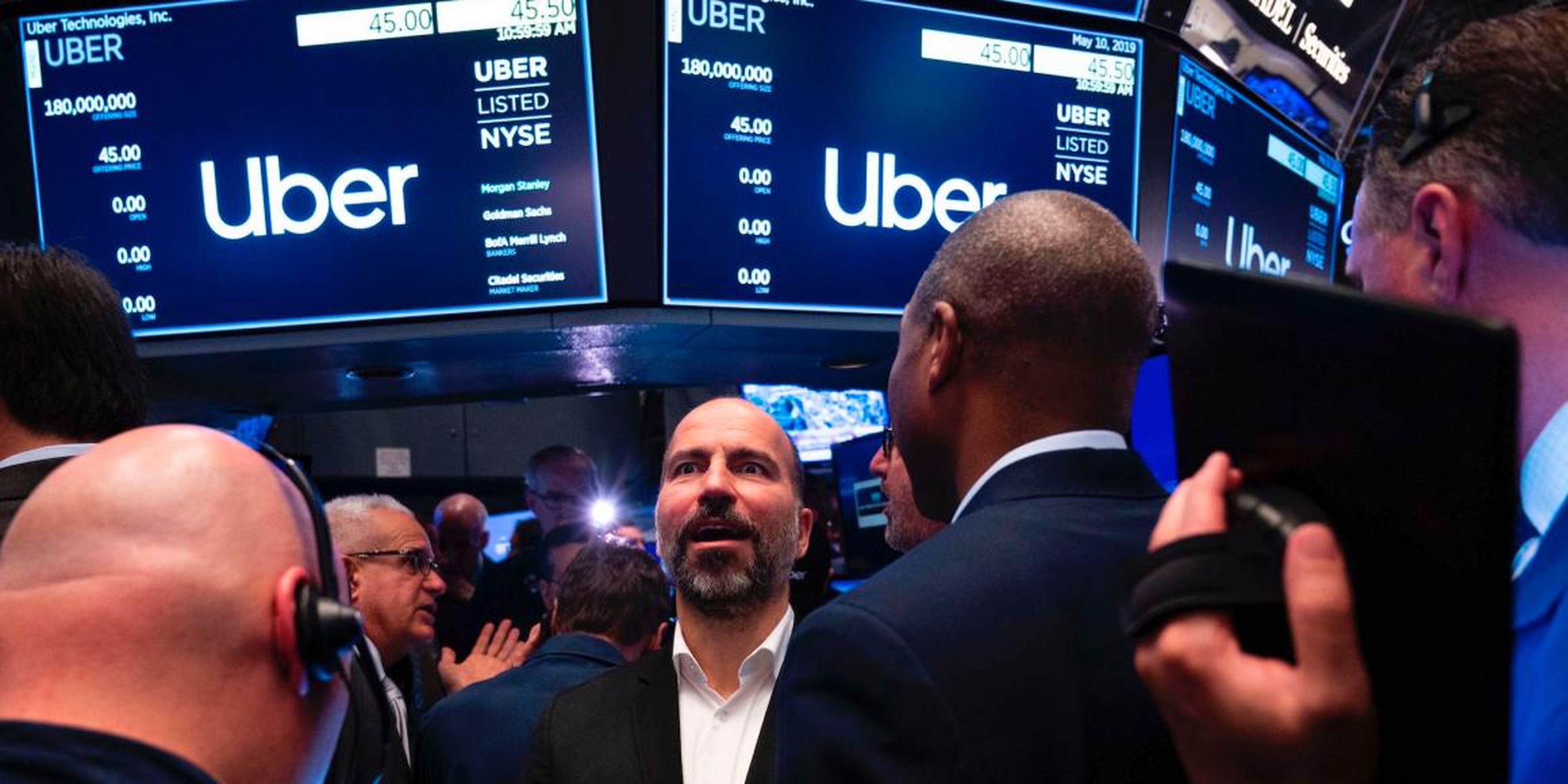Uber se desploma en bolsa después de perder la licencia para operar en Londres