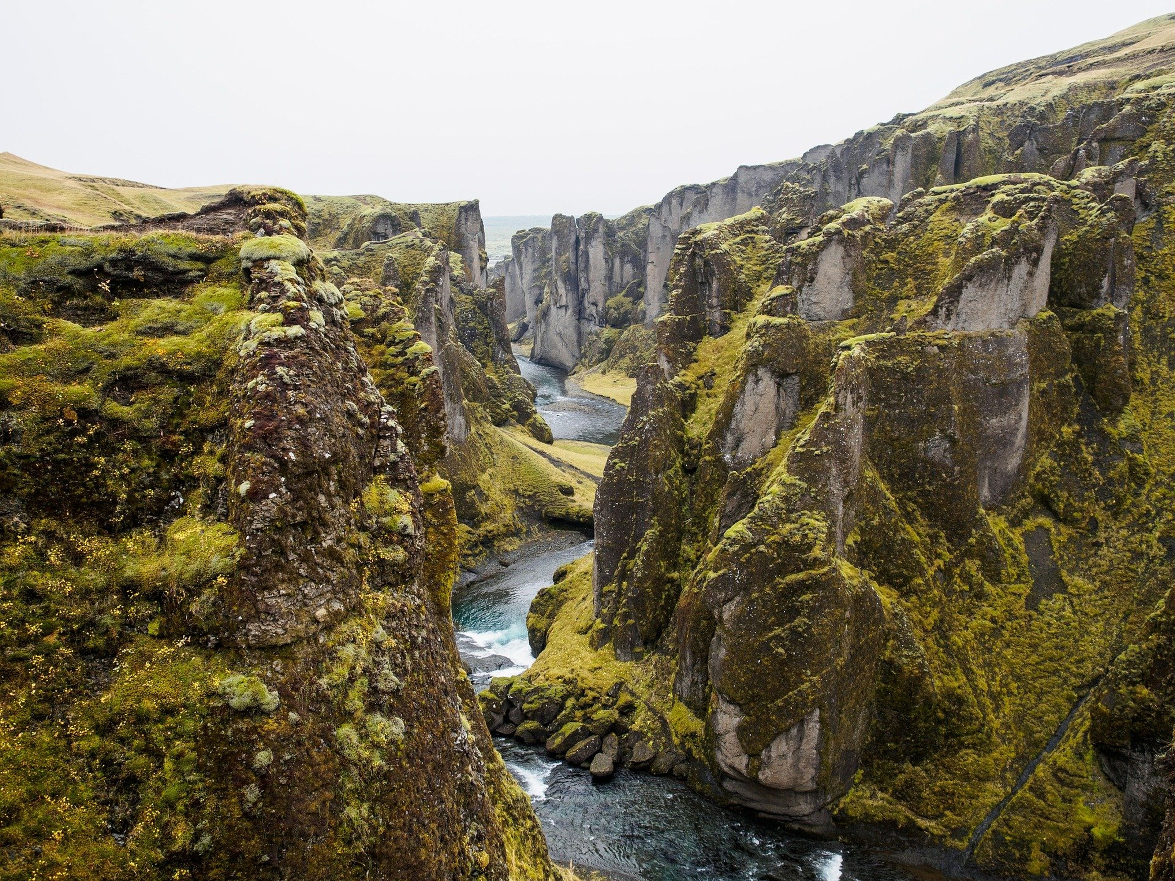 Cañón de Fjaðrárgljúfur, Islandia