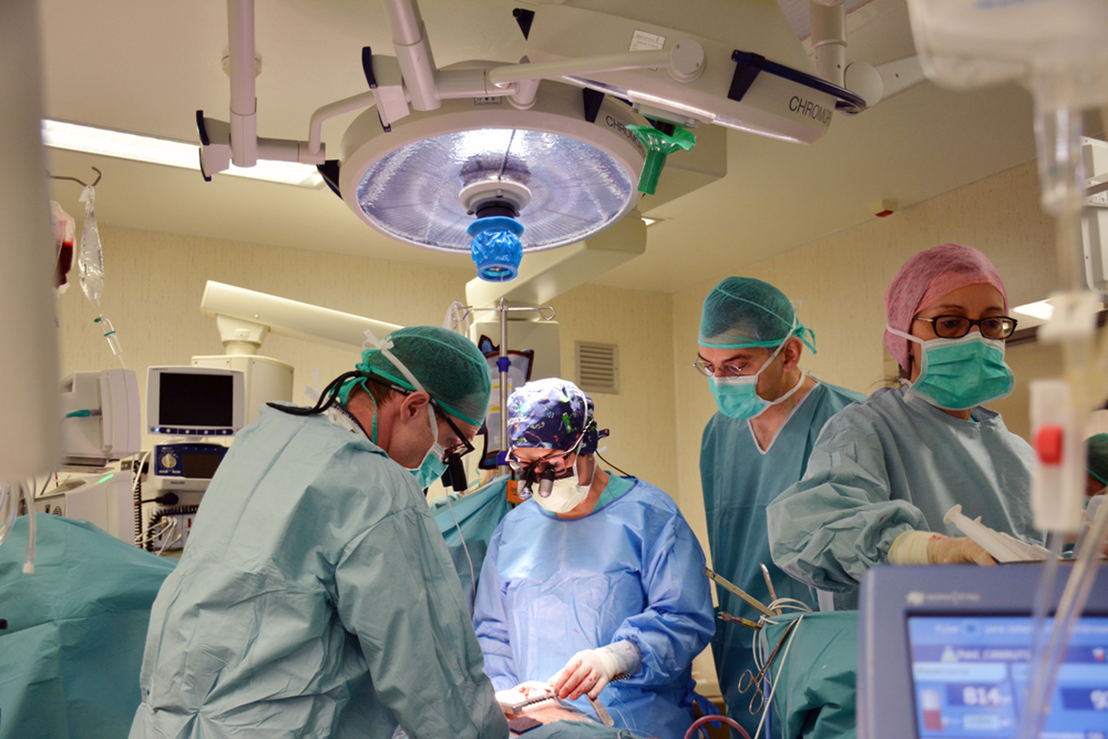Un equipo de Germans Trias trata el primer paciente con un nuevo bioimplante para reparar el tejido del corazón después de un infarto