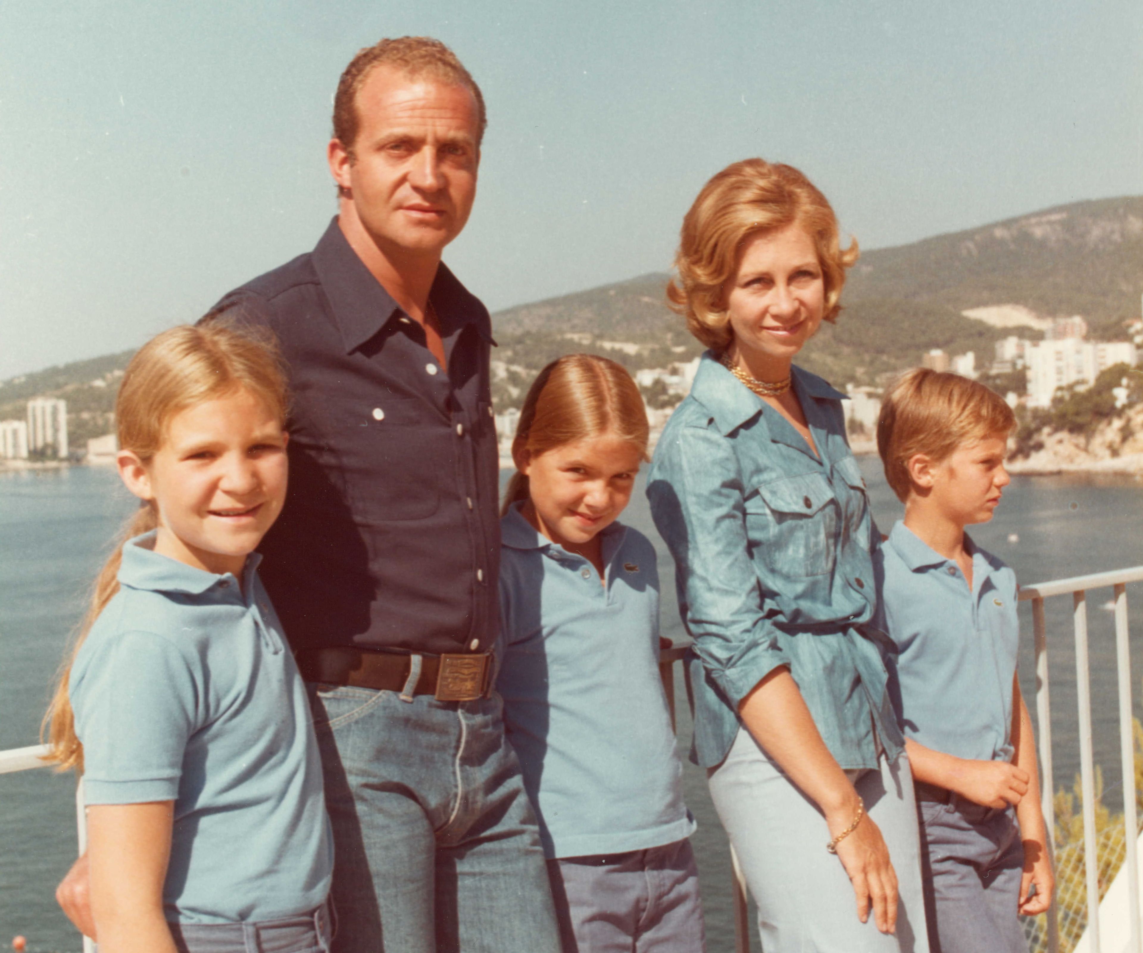 La familia real, durante sus vacaciones en Palma en 1976.