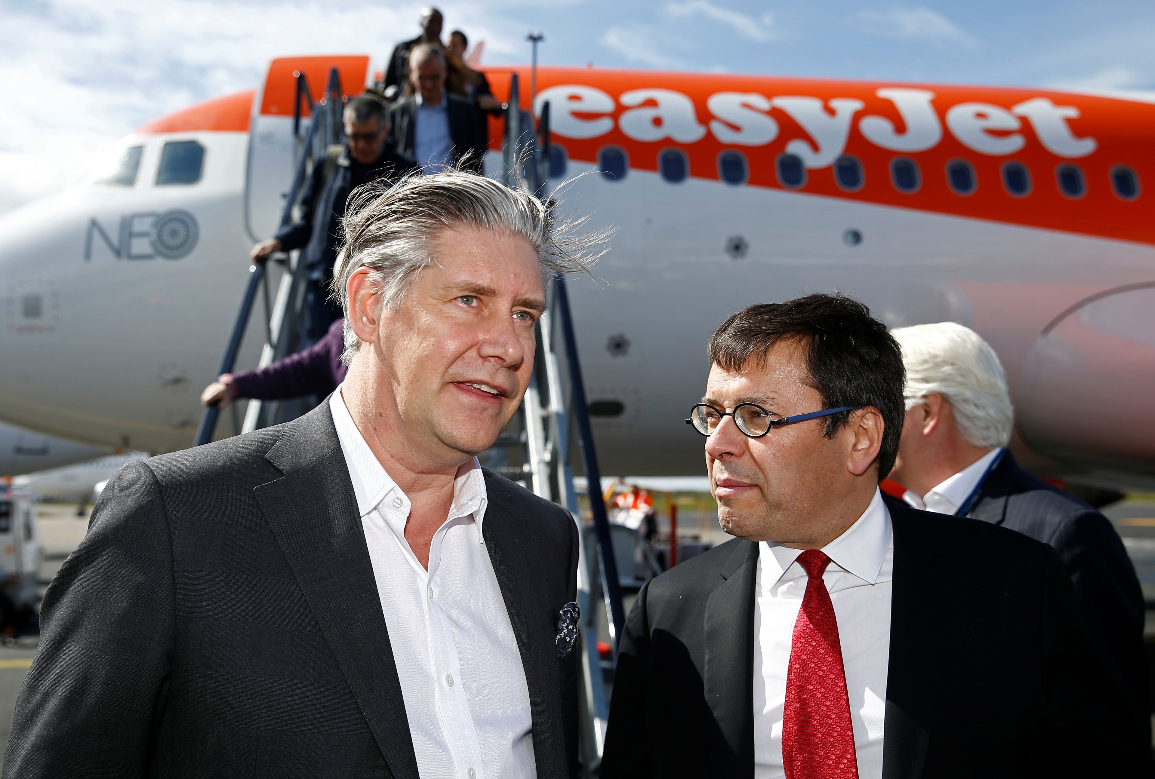 Johan Lundgren, CEO de EasyJet, y Nicolas Notebaert, CEO de Aeropuertos VINCI 