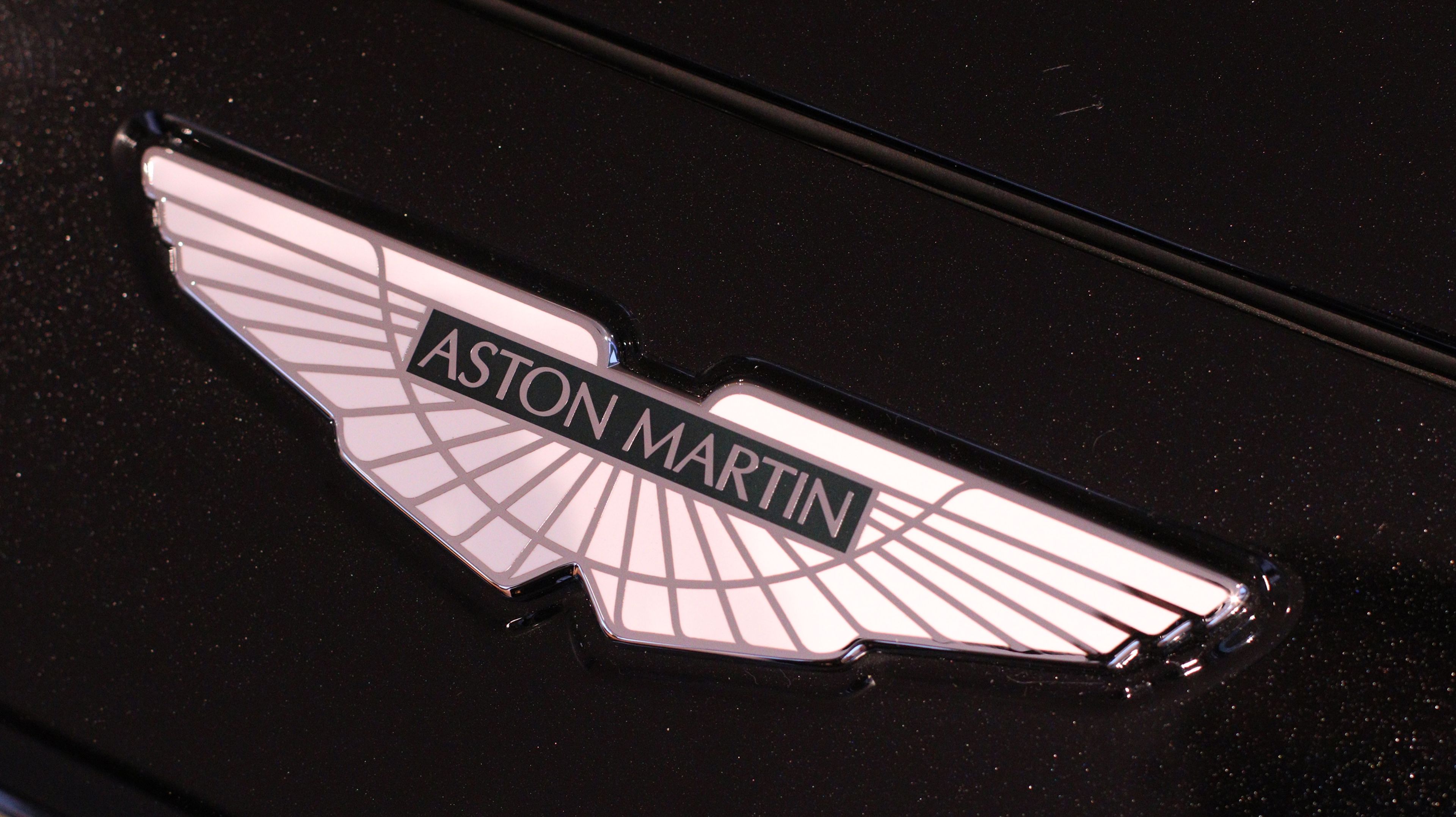 Logotipo Aston Martin