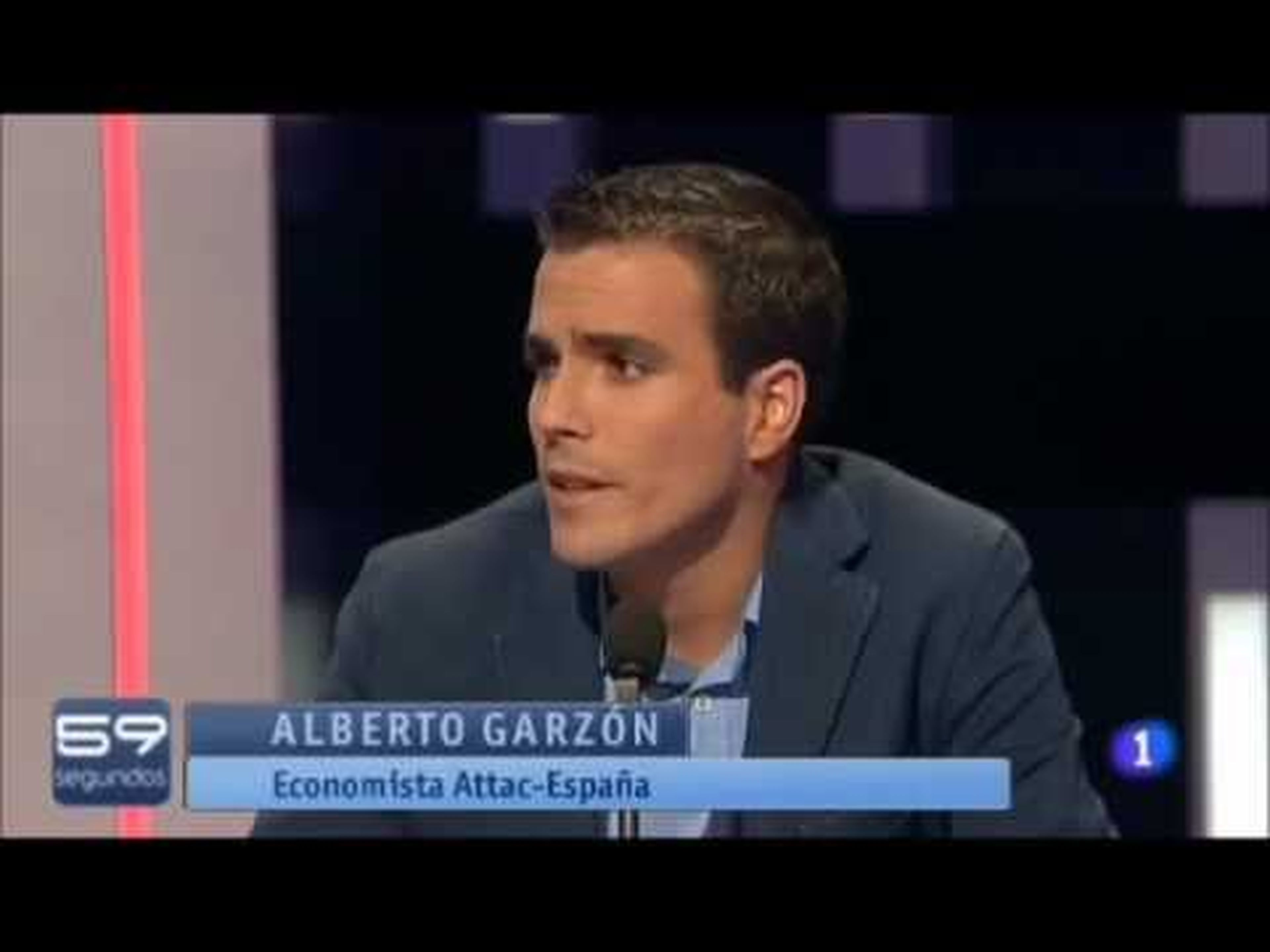 Alberto Garzón en una tertulia televisiva (2011).
