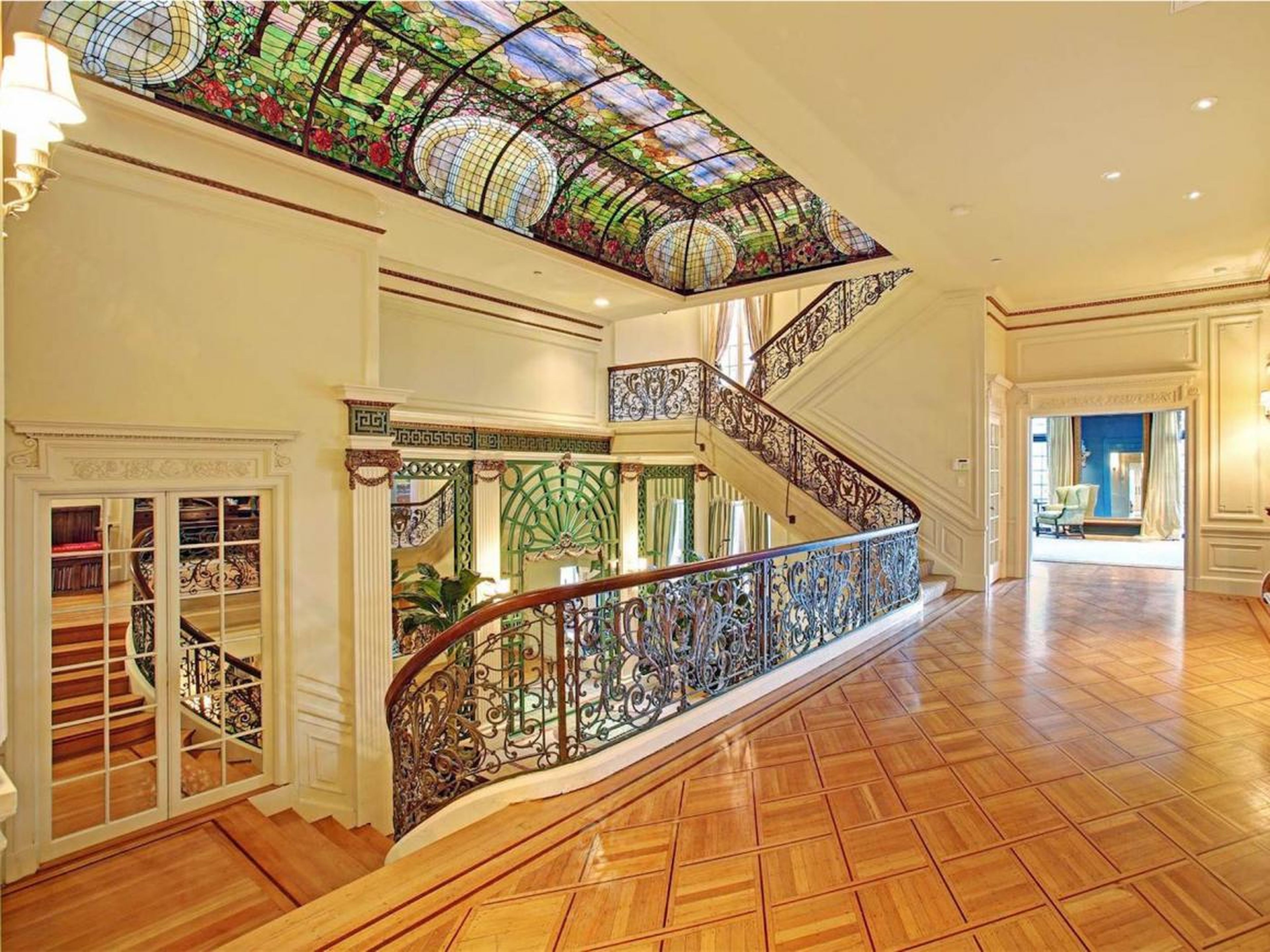 The home was chosen for the 2008 San Francisco Decorator Showcase, which saw the city's top designers swoop into the property and transform each room into a masterpiece. Only 42 San Francisco homes bear that designation.