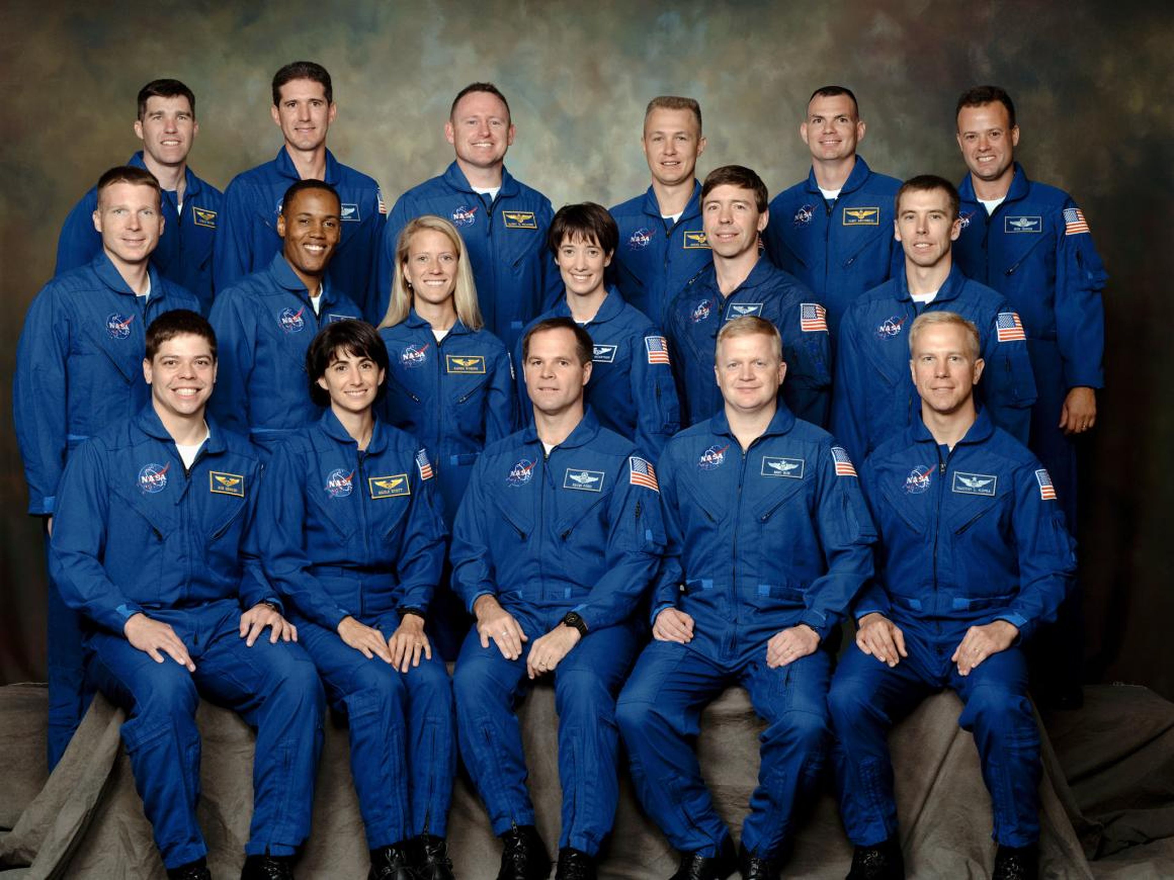 Candidatos a astronautas de la NASA en el 2000 donde se encontraban Behnken y Hurley.