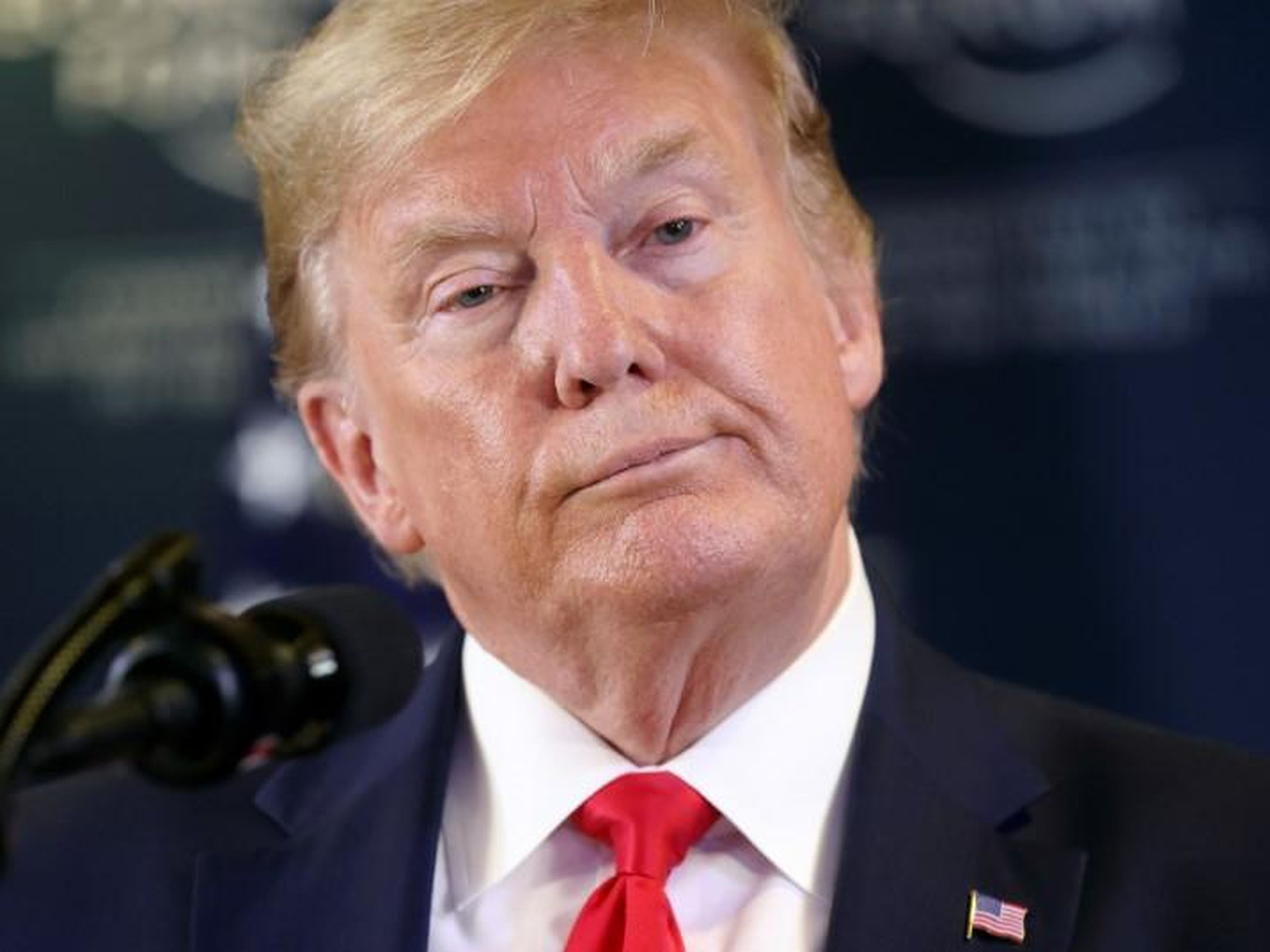 Donald Trump da una conferencia de prensa en el 50º Foro Económico Mundial en Davos, Suiza, el 22 de enero de 2020.