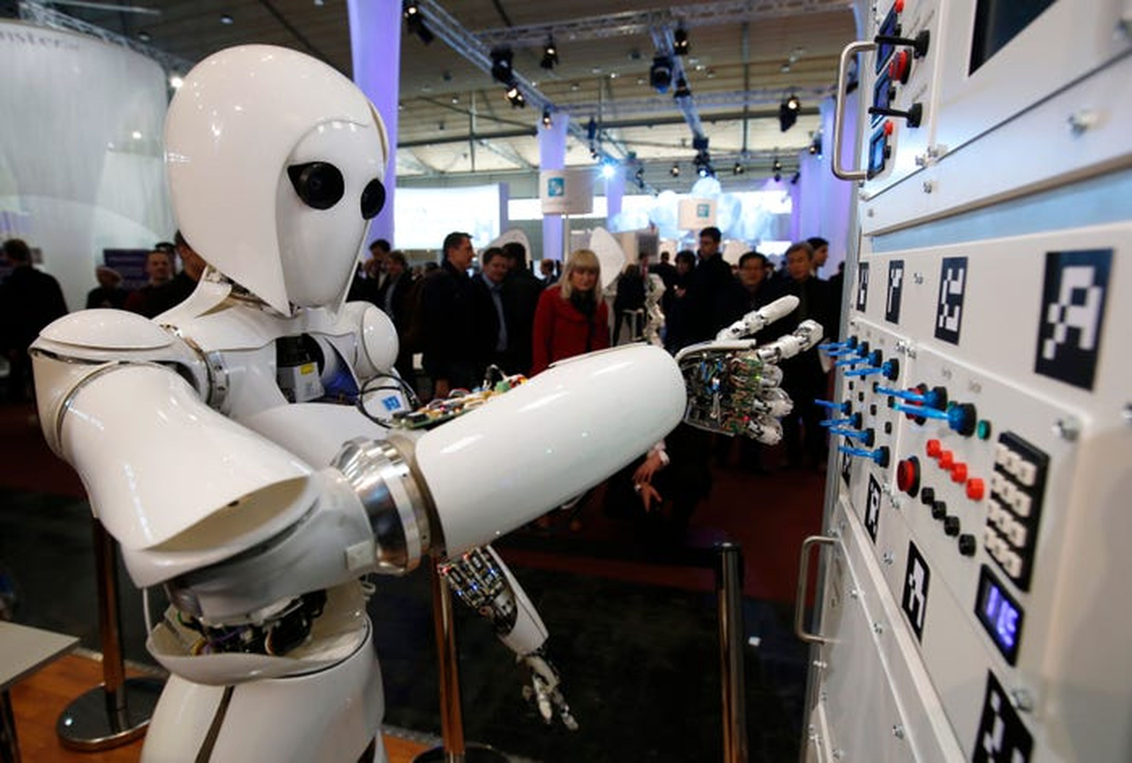 Robot con inteligencia artificial.