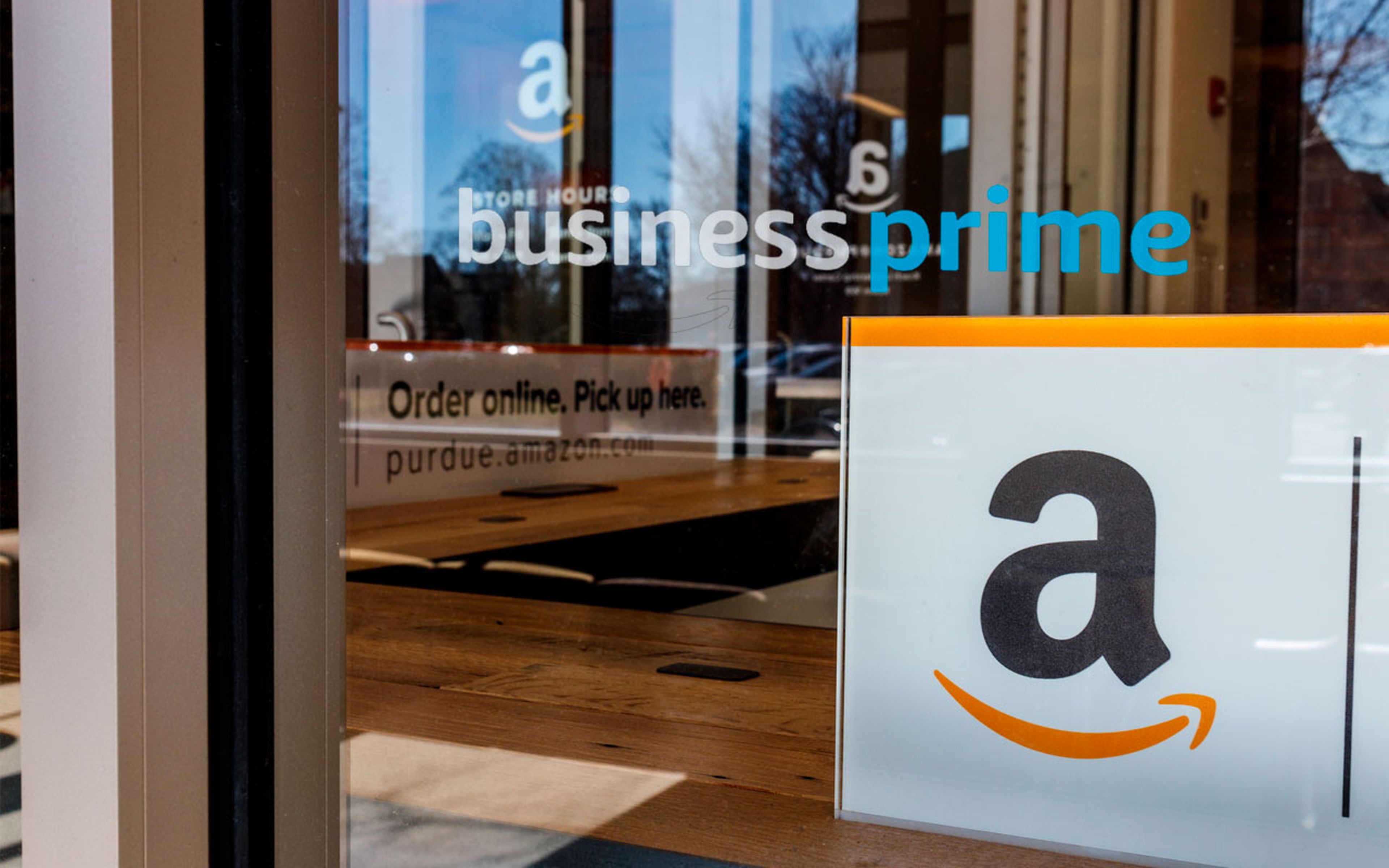 Amazon Business Prime, diferencias con Amazon Business y guía de uso para autónomos y empresas.